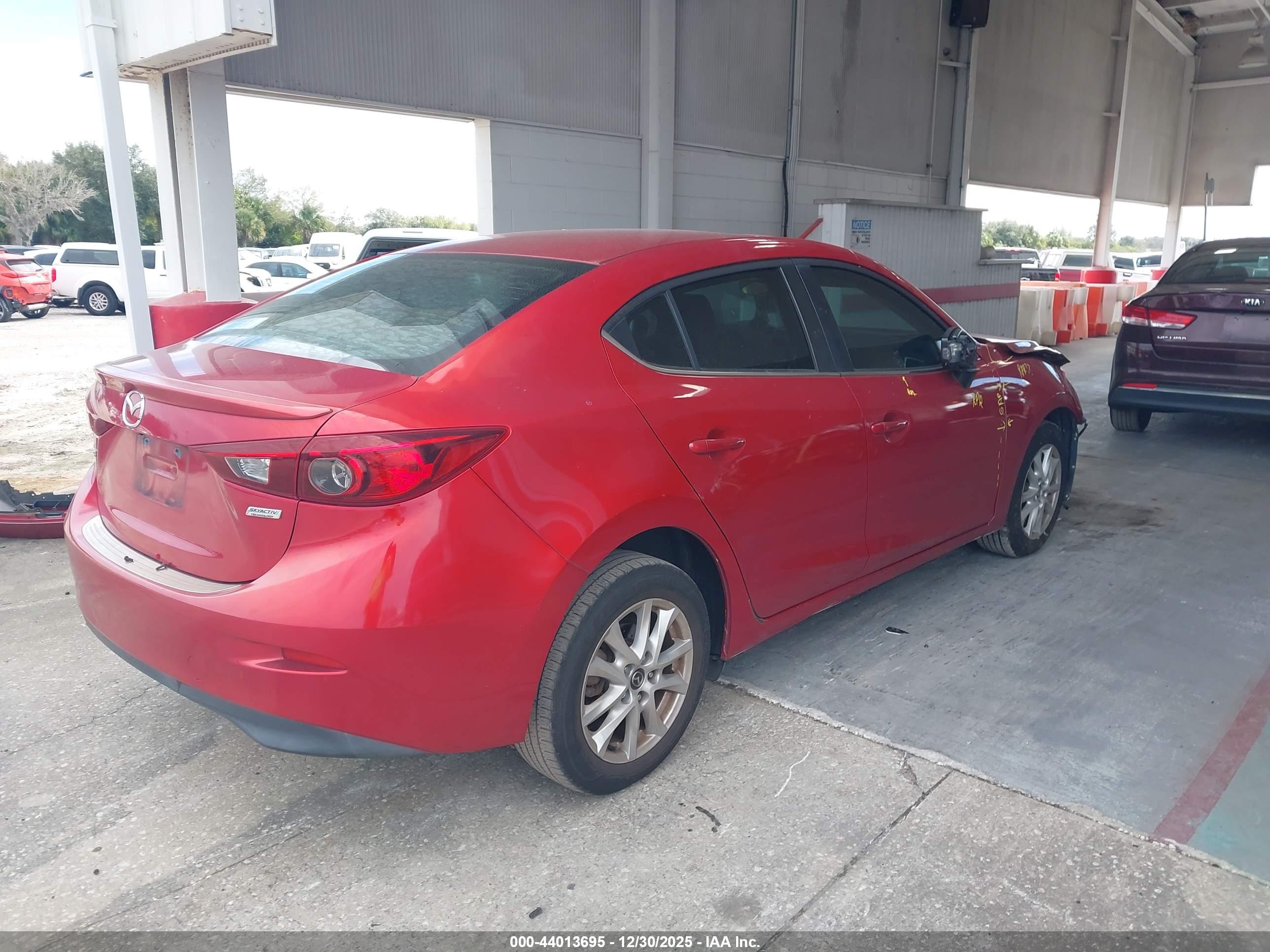 MAZDA MAZDA3 image 4