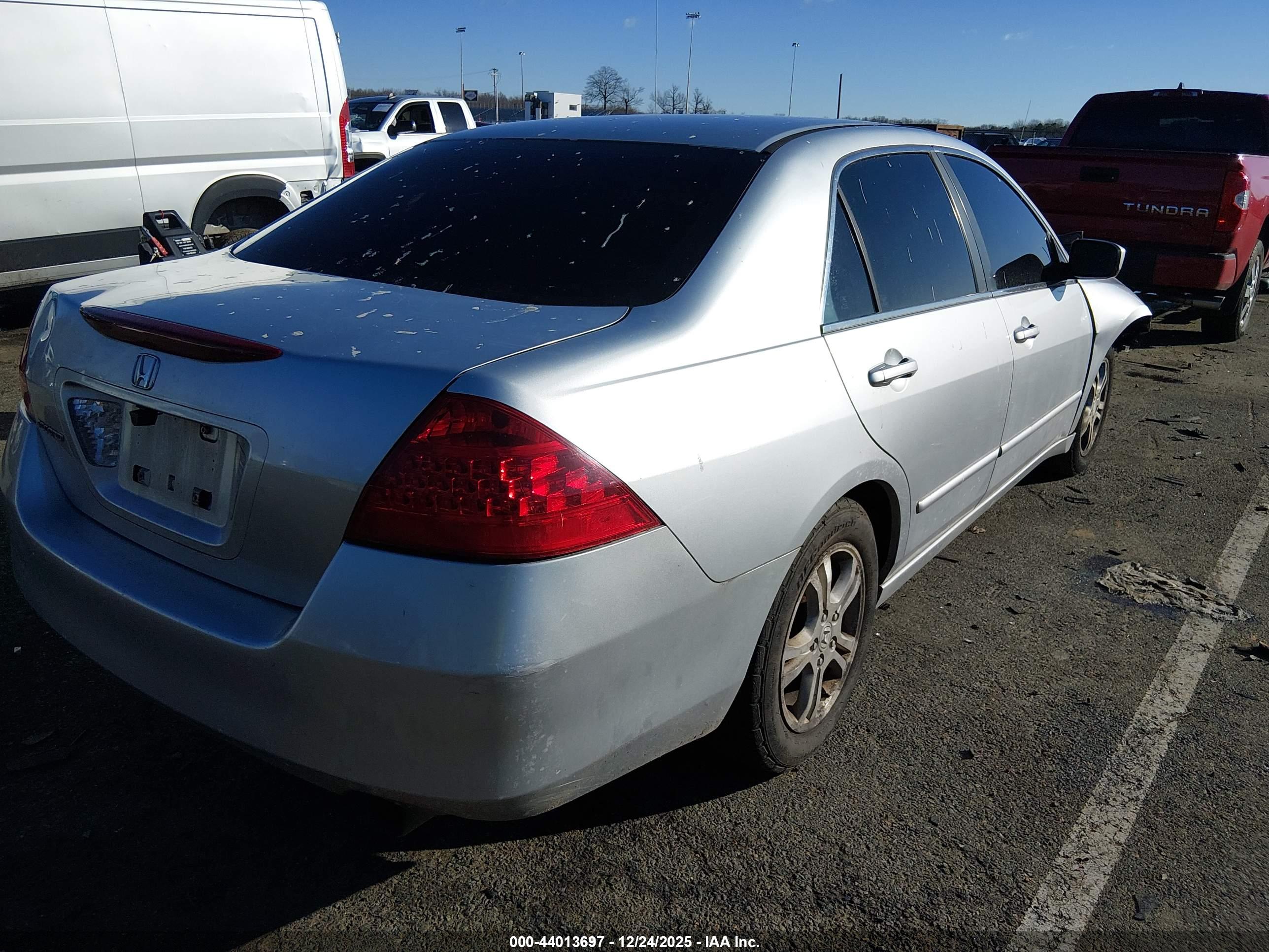 HONDA ACCORD image 4