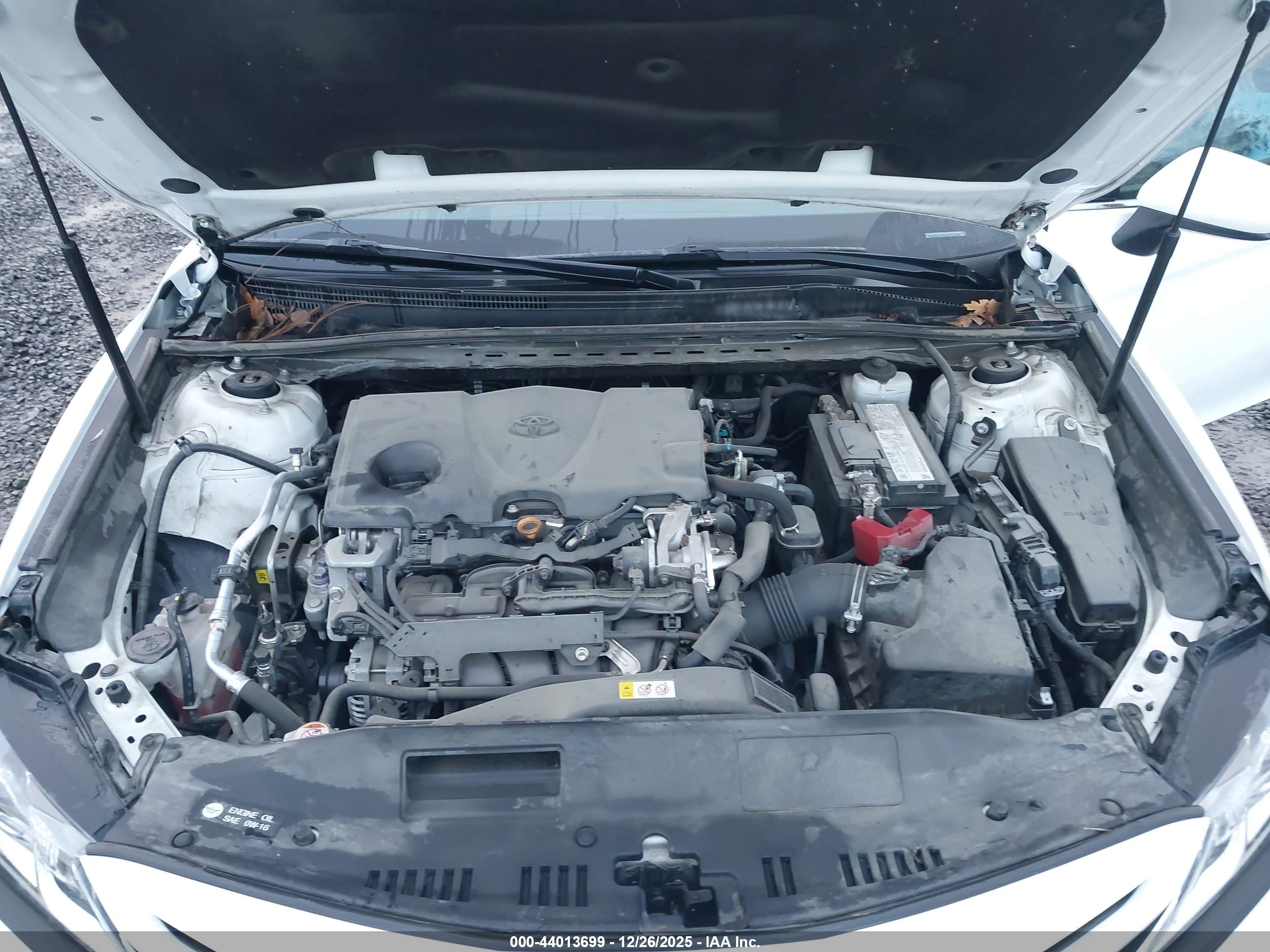 TOYOTA CAMRY image 10