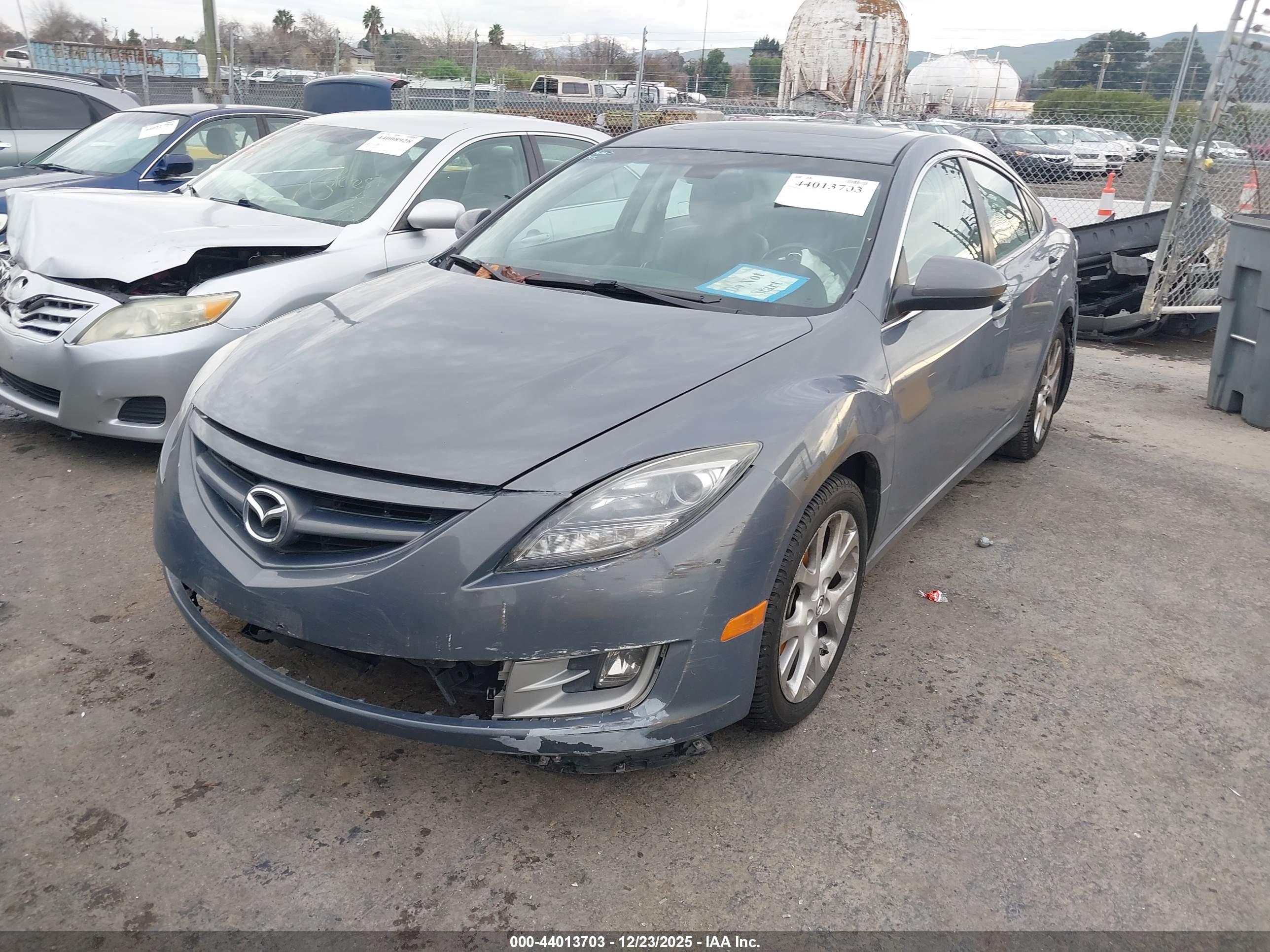 MAZDA MAZDA6 image 2