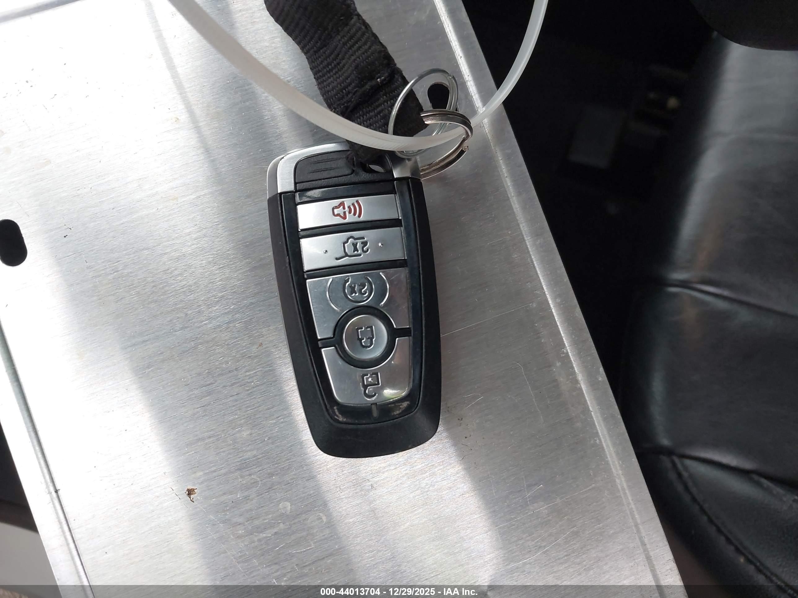 FORD EDGE image 11