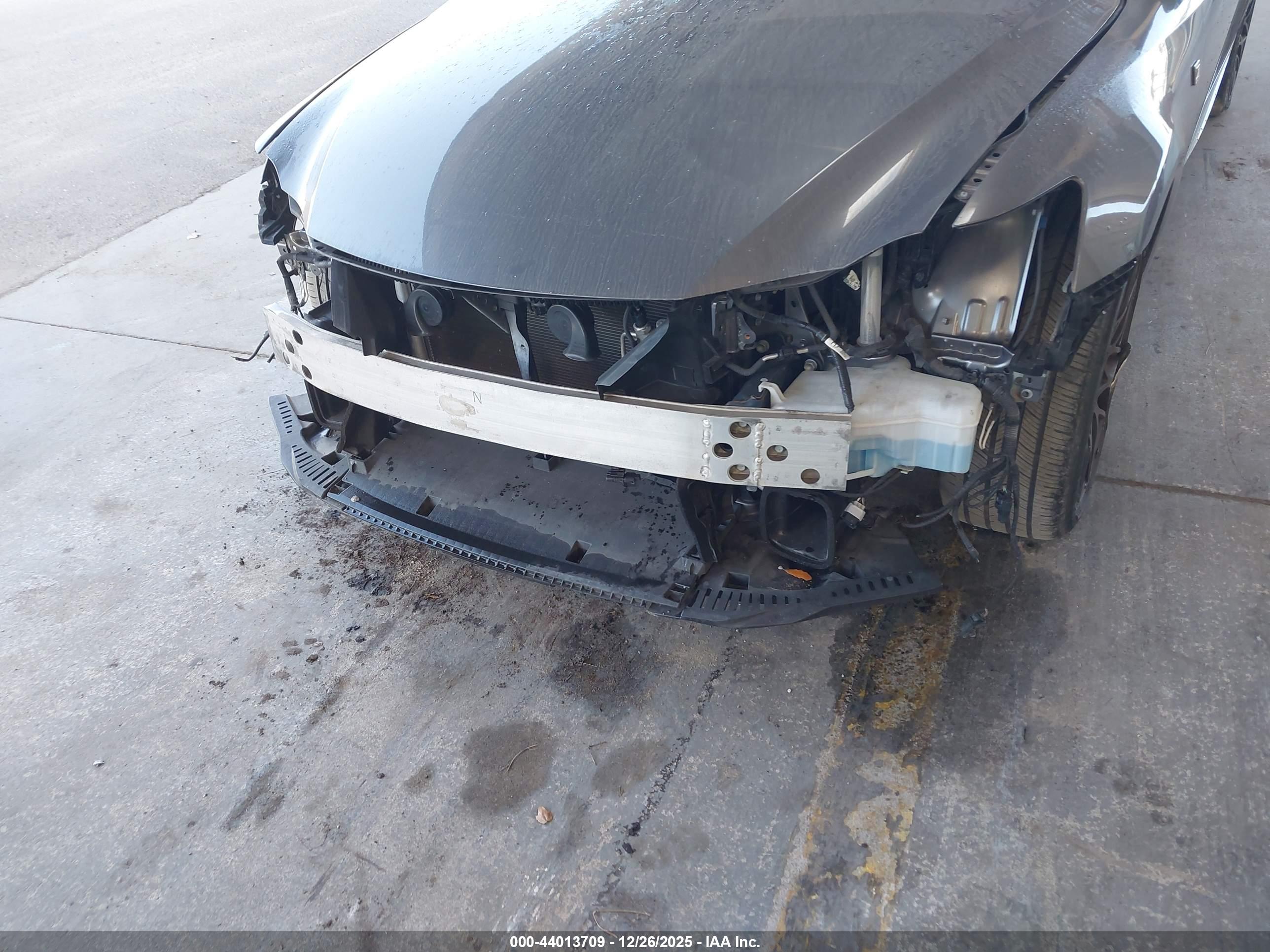 LEXUS IS image 6