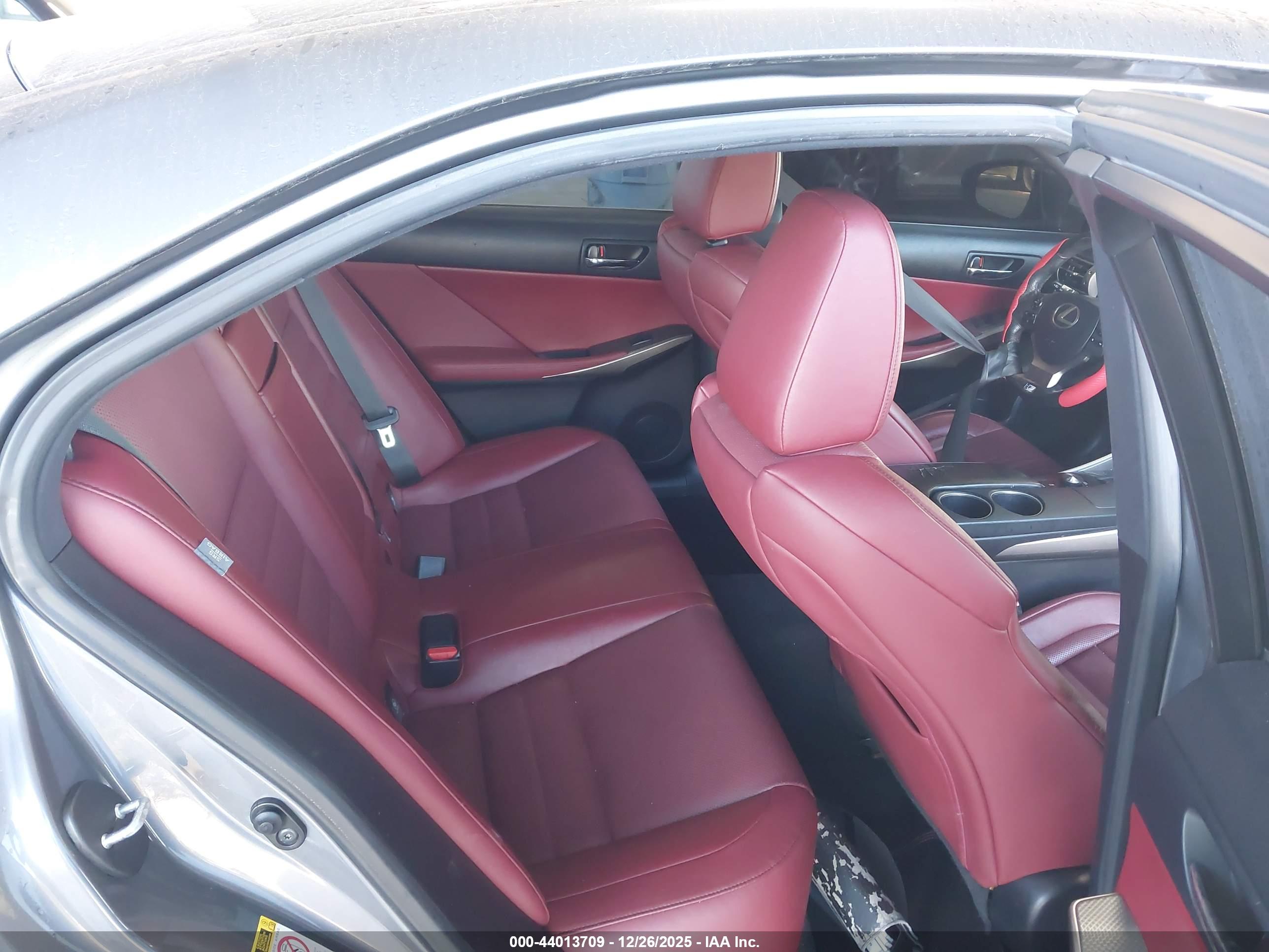 LEXUS IS image 8
