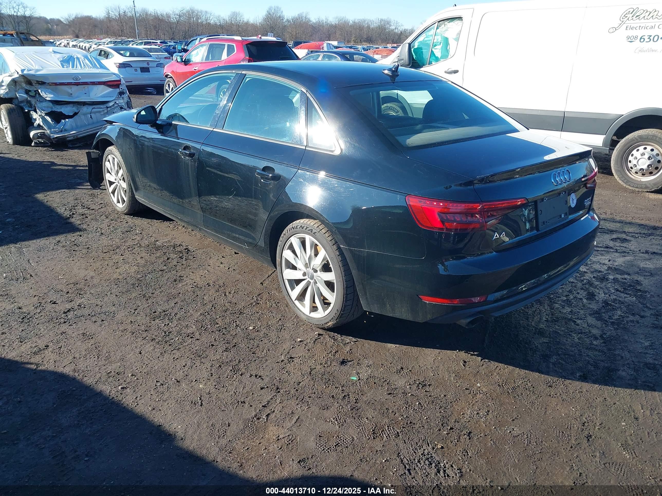 AUDI A4 image 3