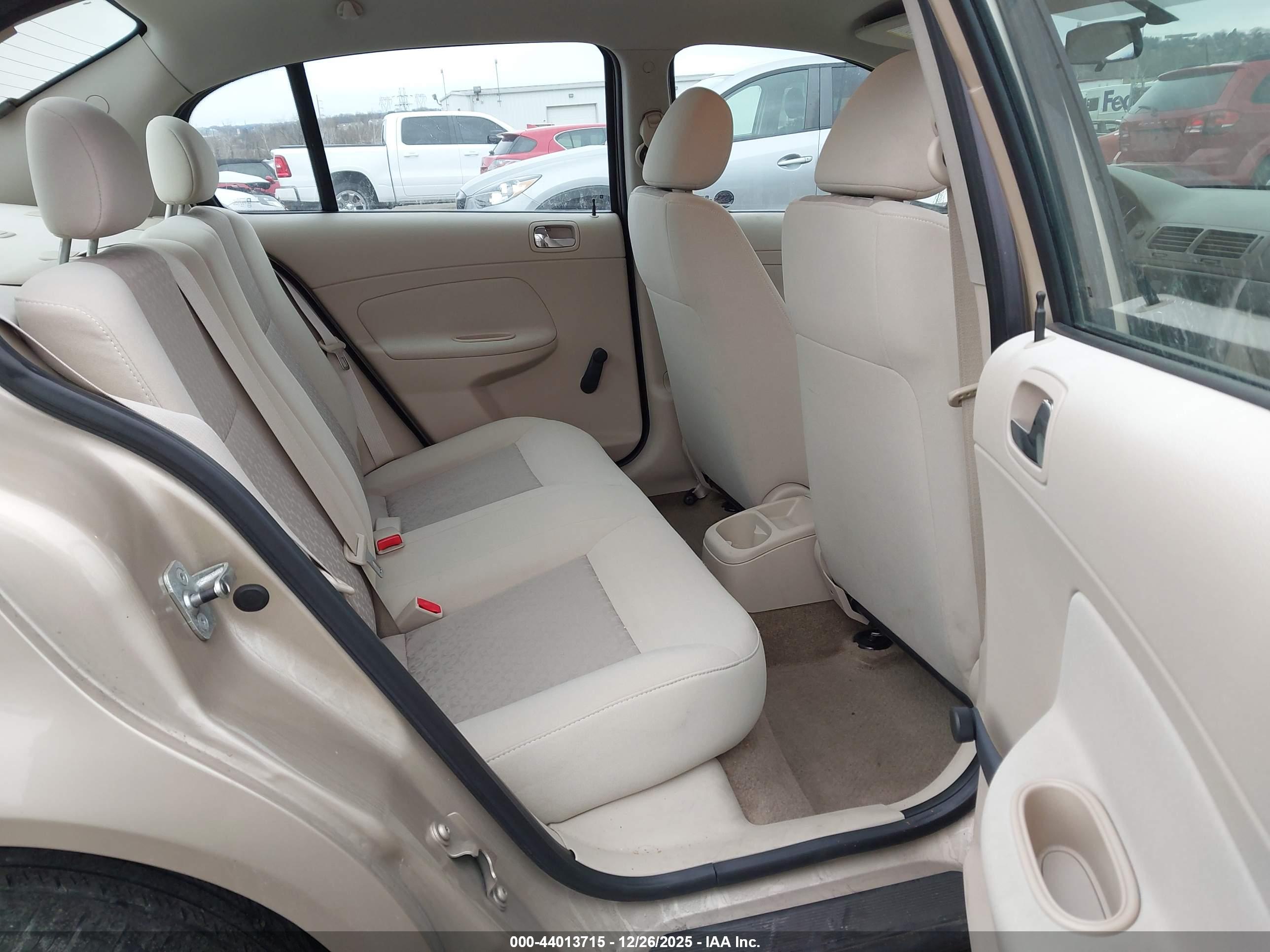 CHEVROLET COBALT image 8