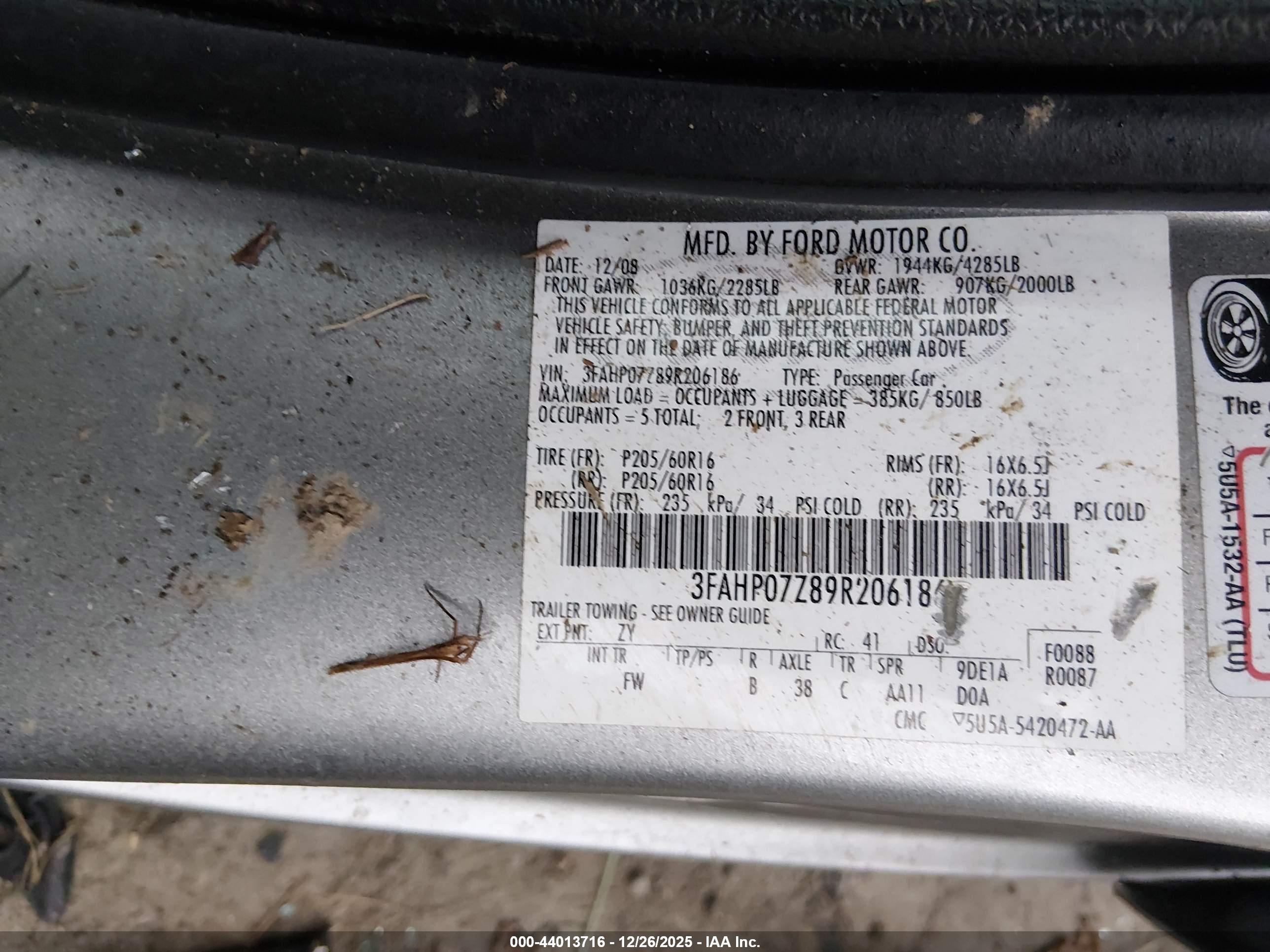 FORD FUSION image 9