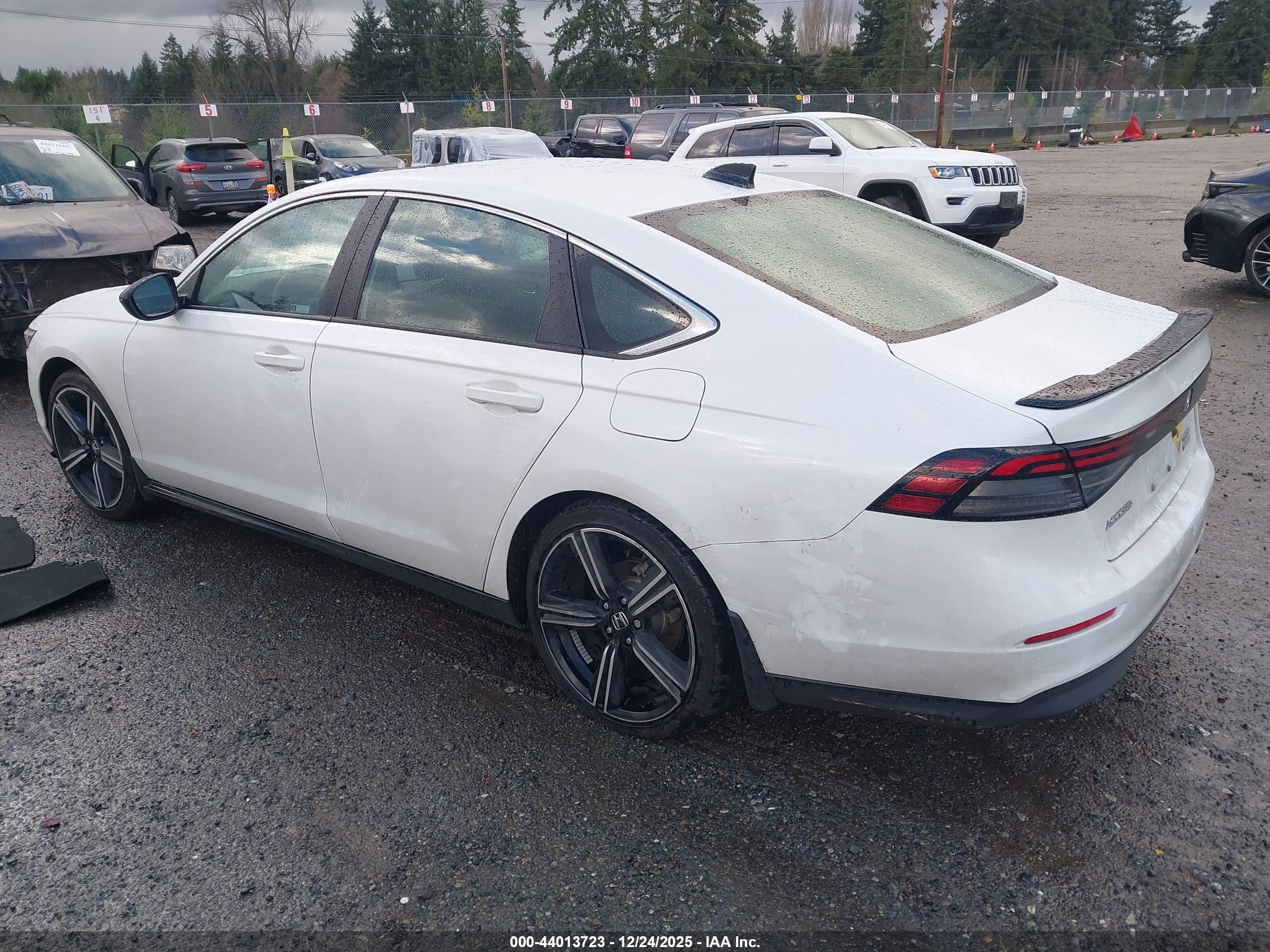HONDA ACCORD image 3