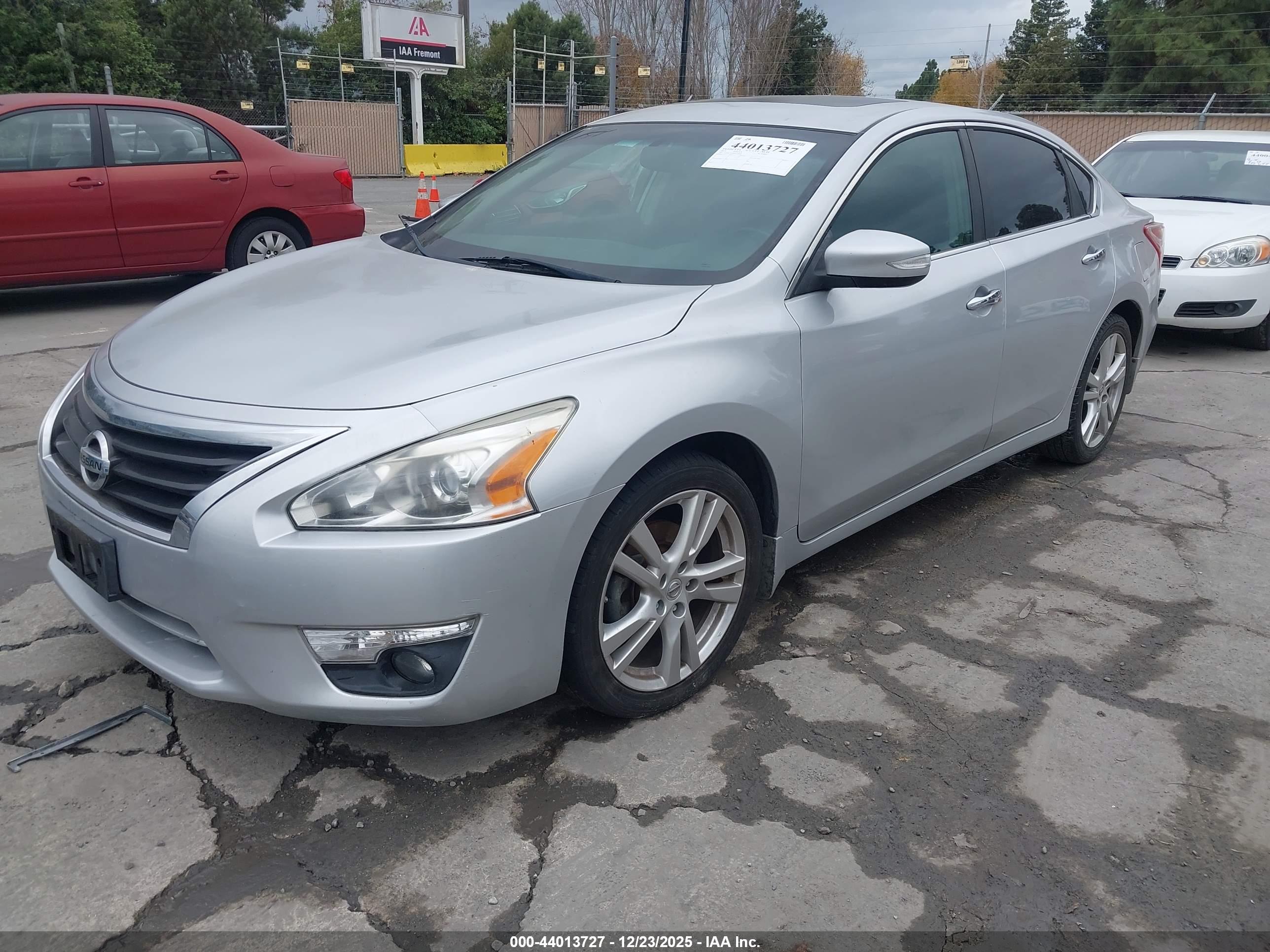 NISSAN ALTIMA image 2