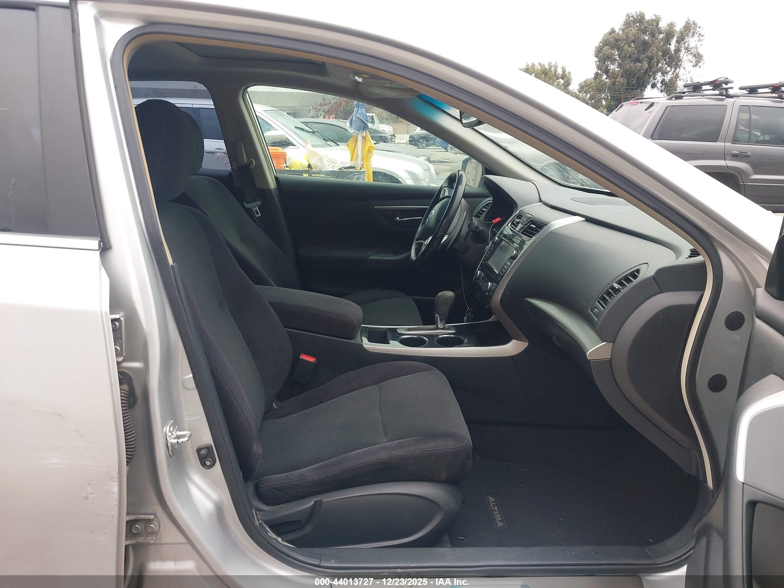 NISSAN ALTIMA image 5