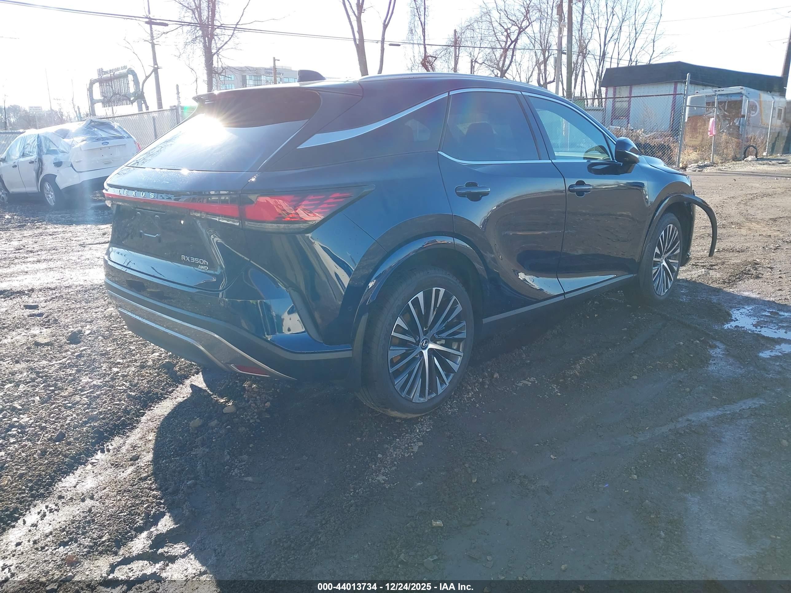 LEXUS RX image 4