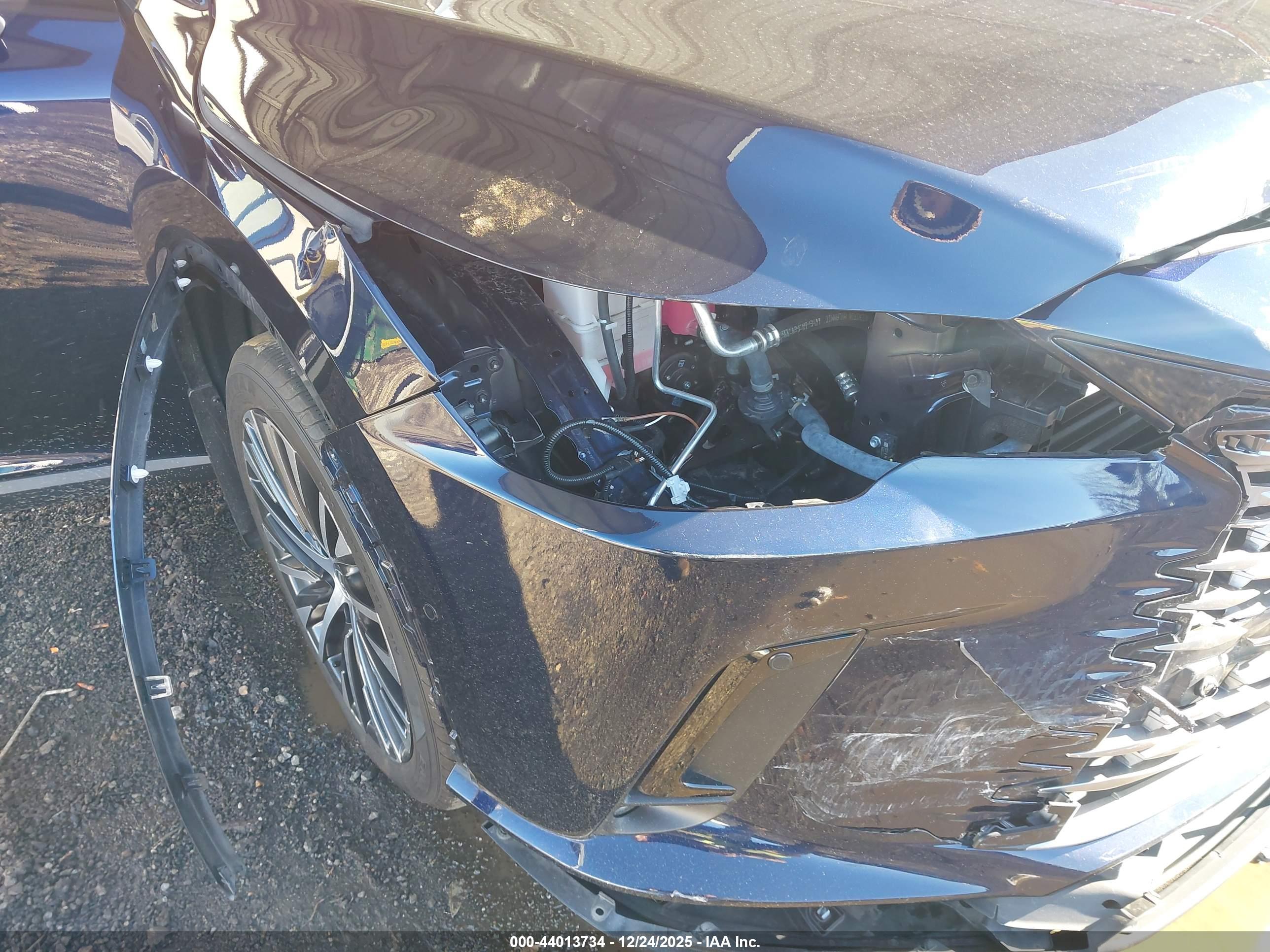 LEXUS RX image 6