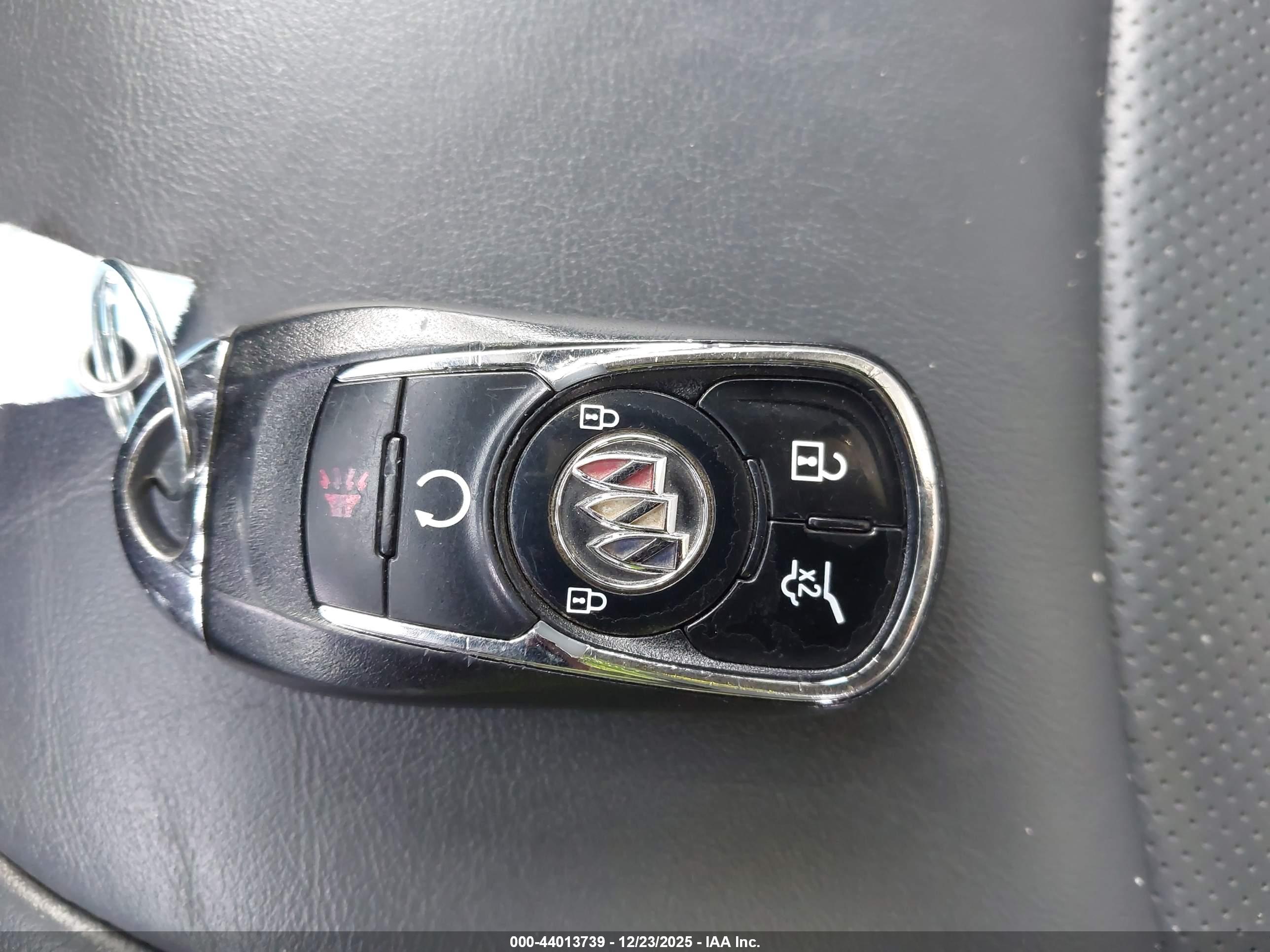 BUICK ENCLAVE image 11