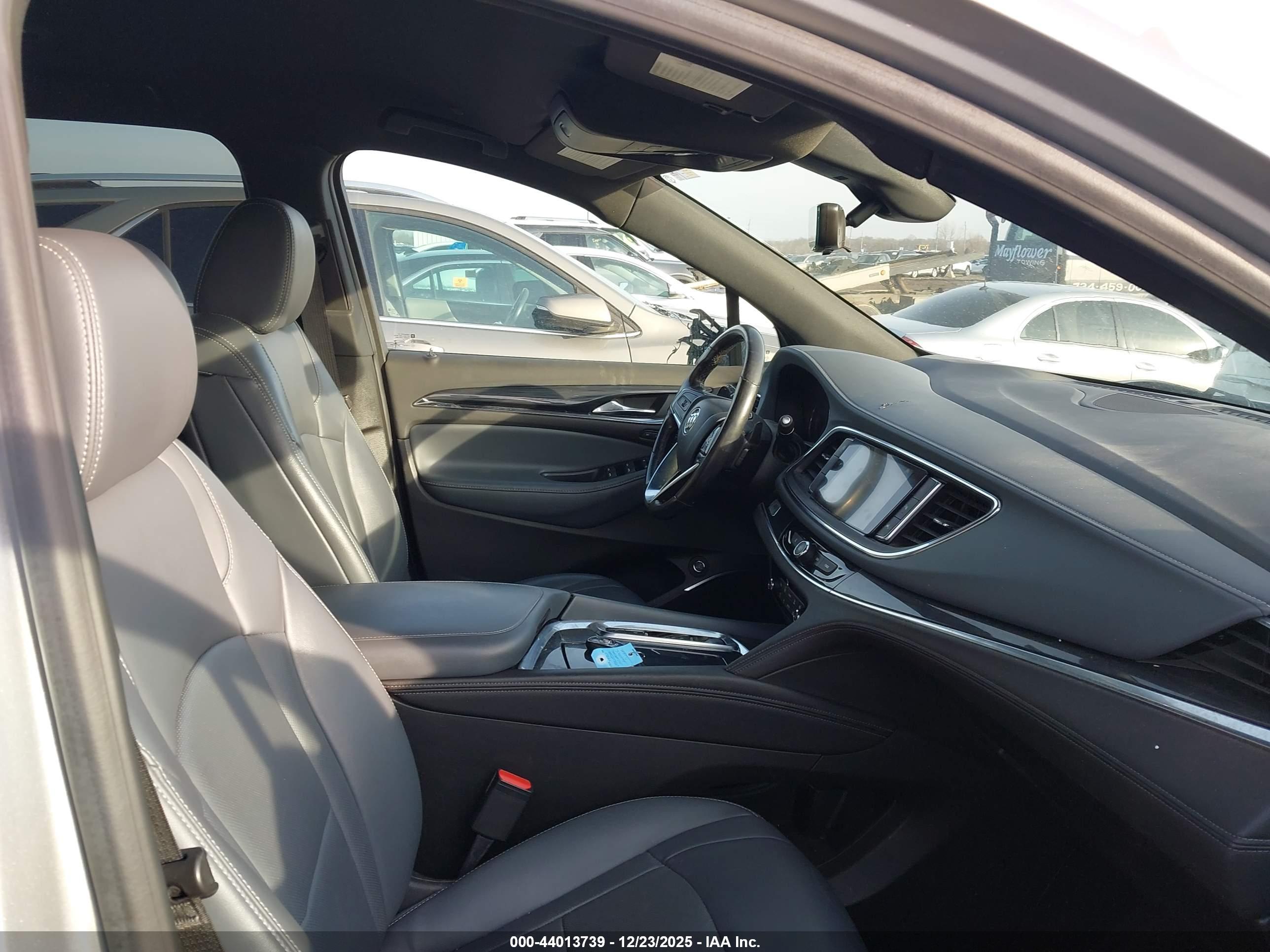 BUICK ENCLAVE image 5