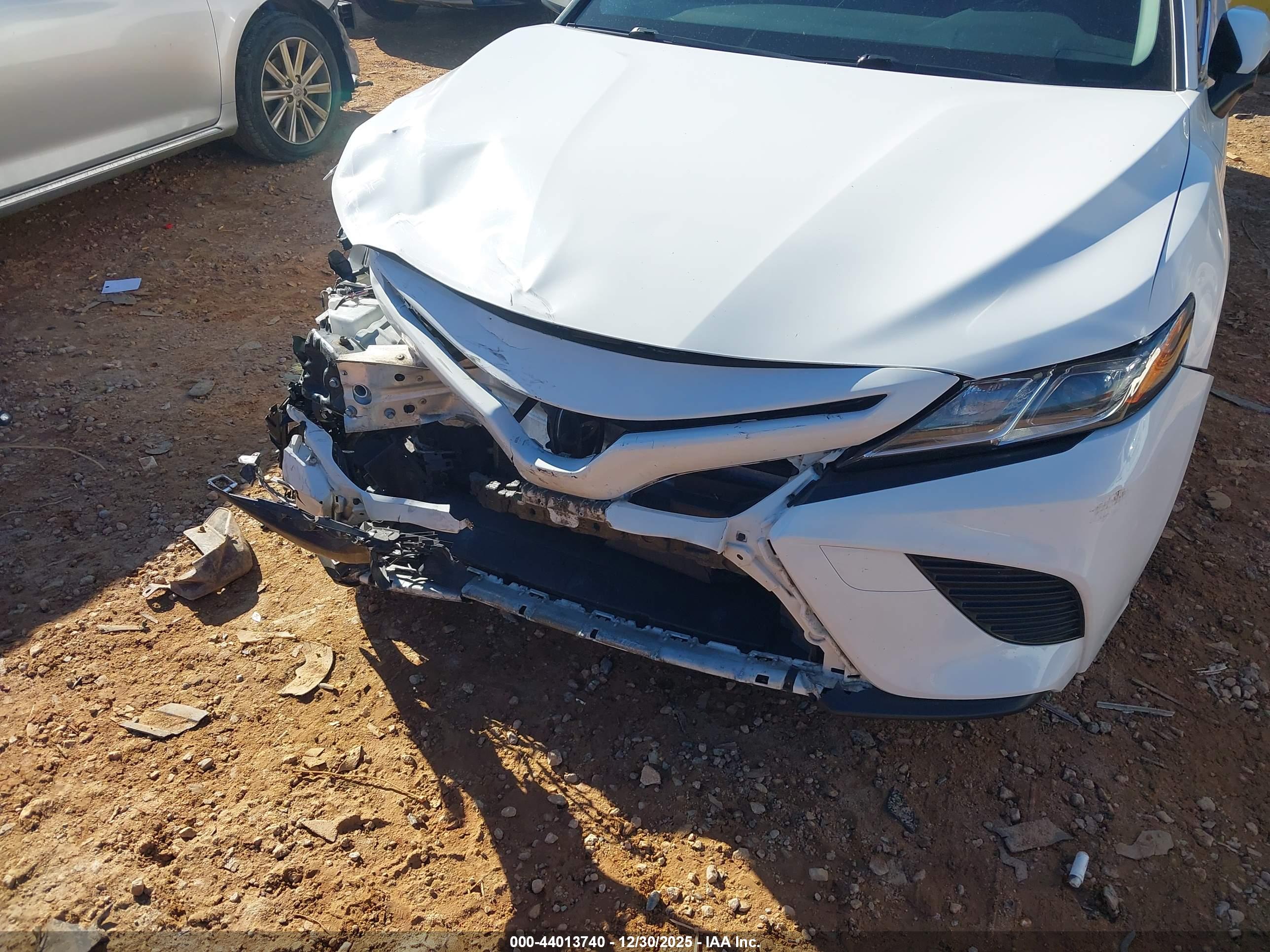TOYOTA CAMRY image 6