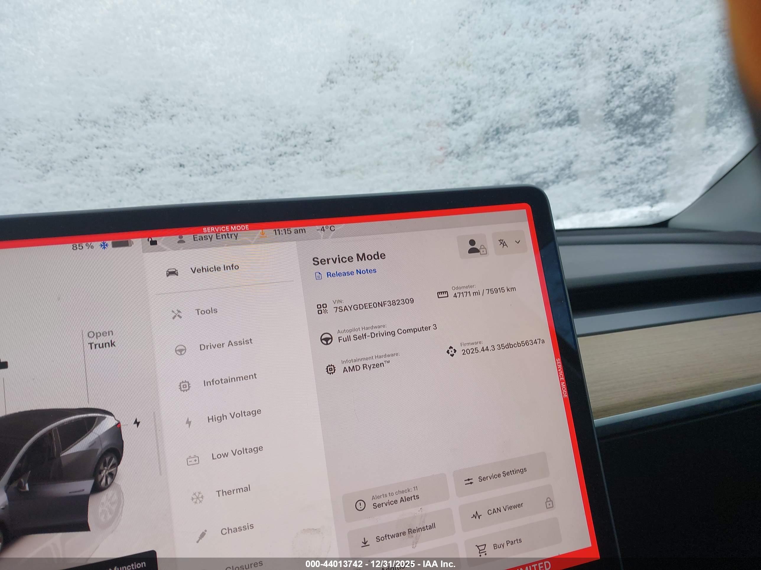 TESLA MODEL image 7