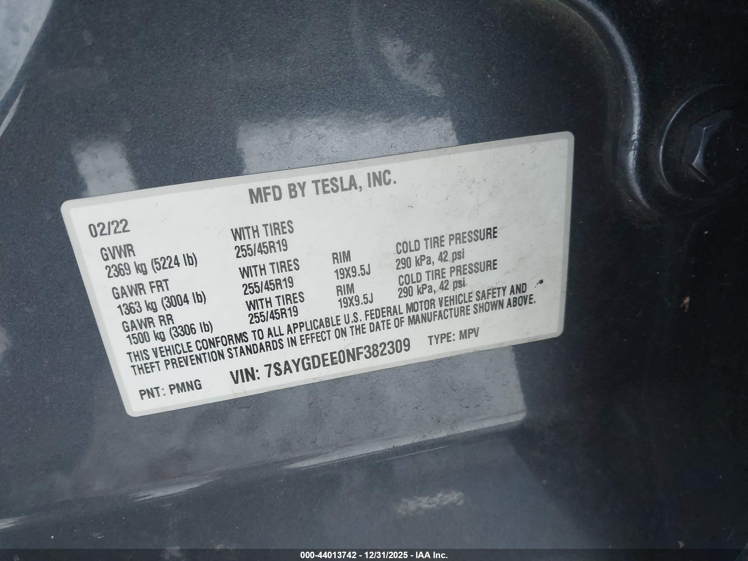 TESLA MODEL image 9