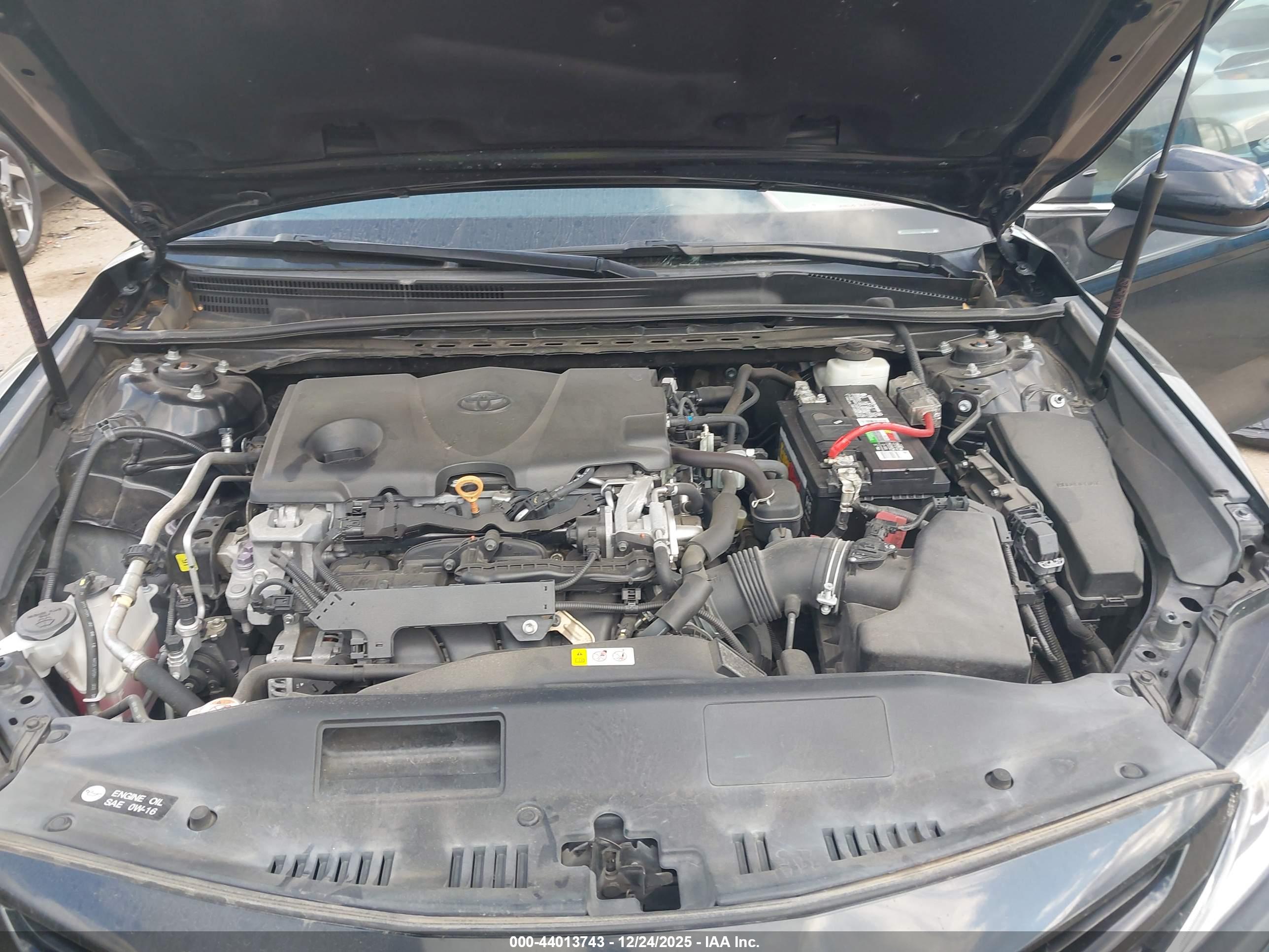 TOYOTA CAMRY image 10
