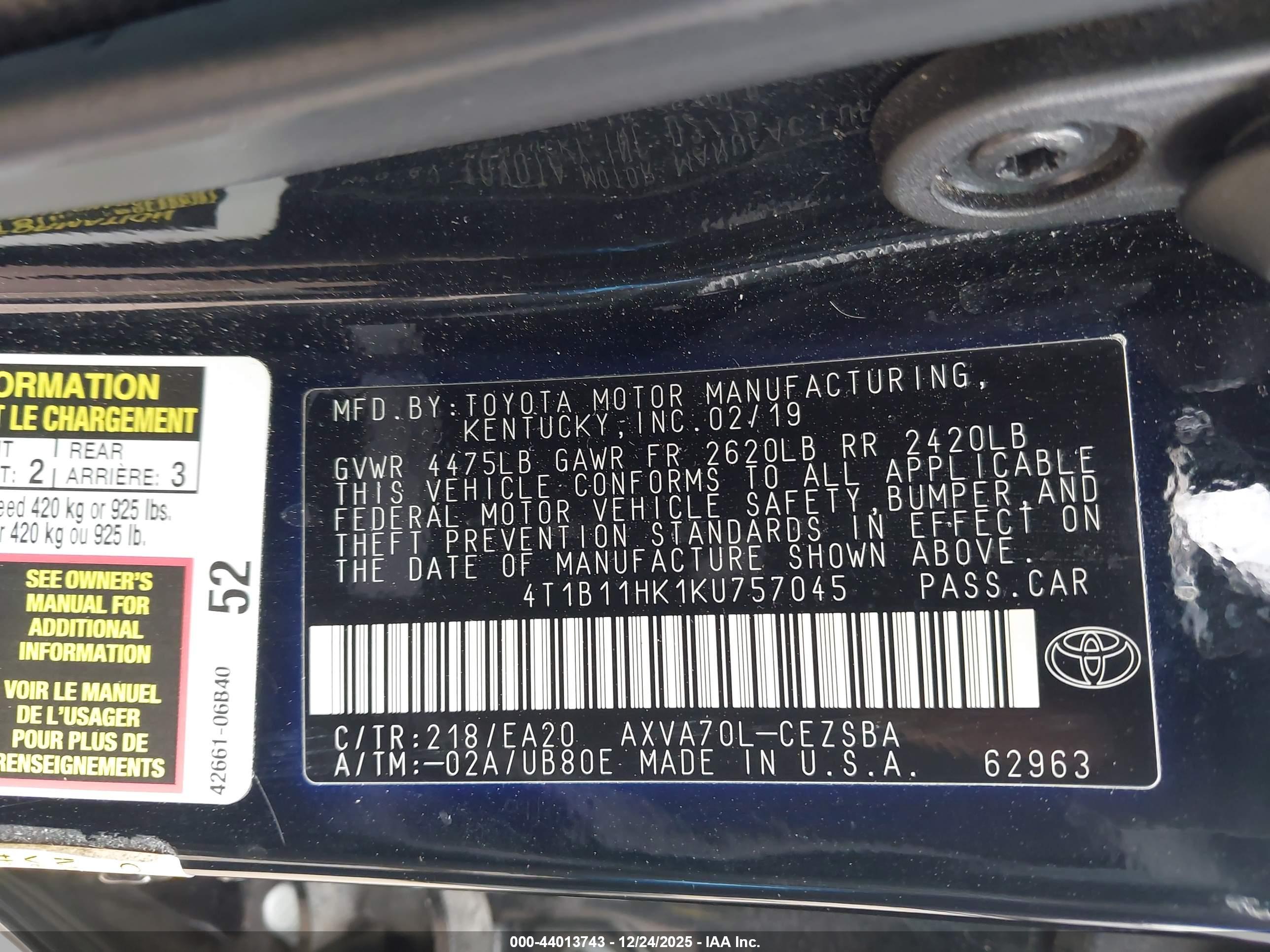 TOYOTA CAMRY image 9