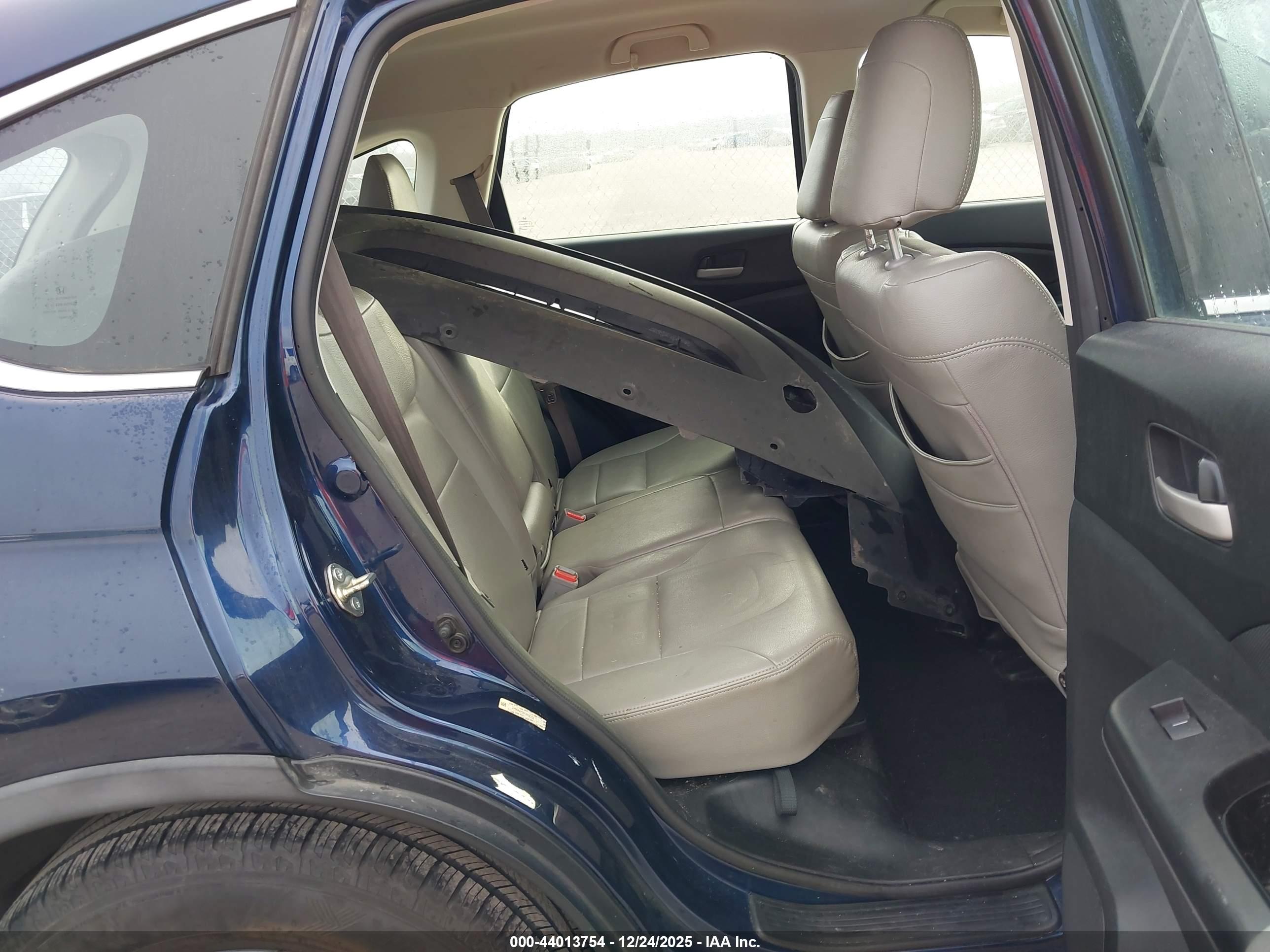 HONDA CR-V image 8