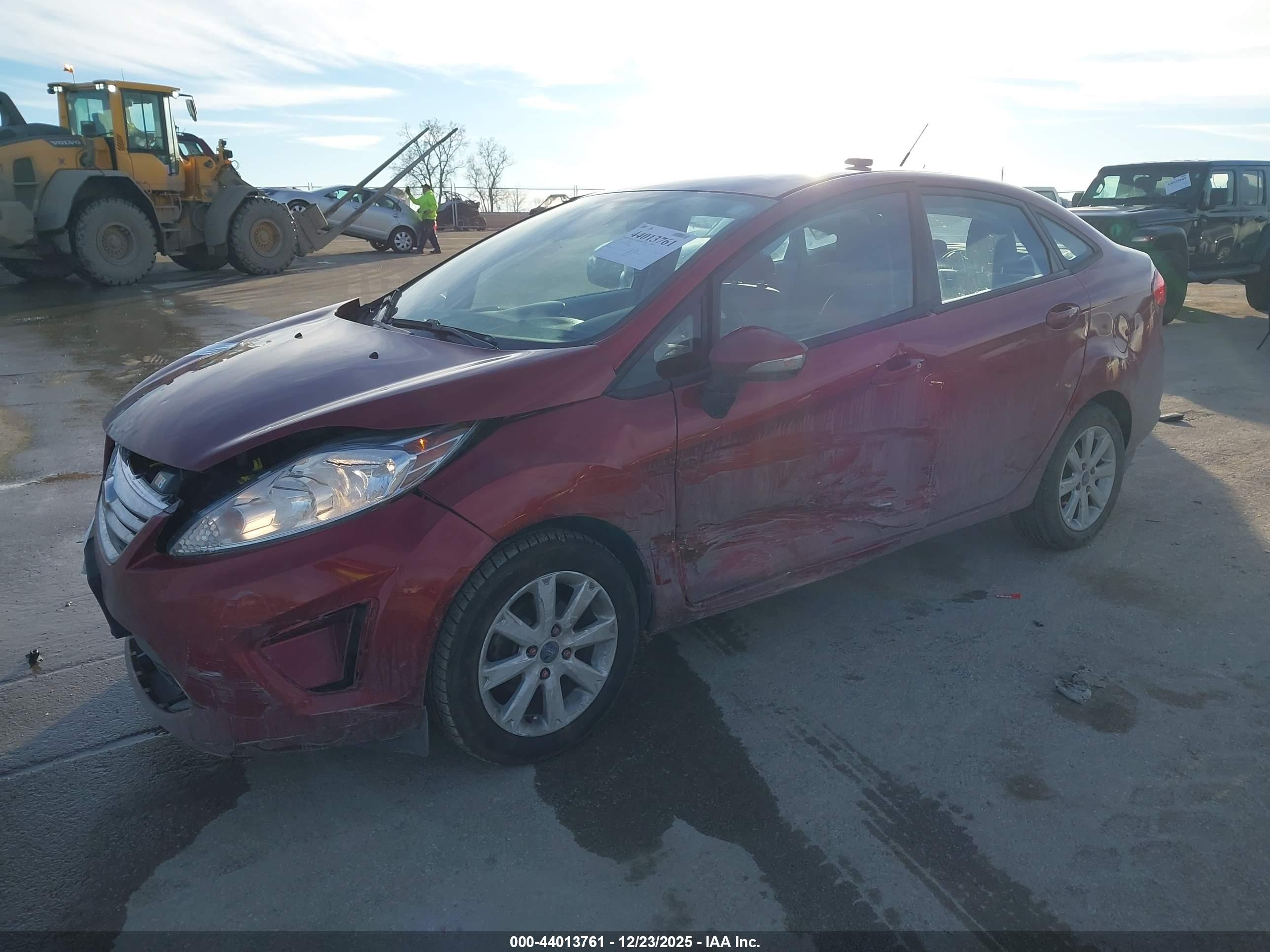 FORD FIESTA image 2