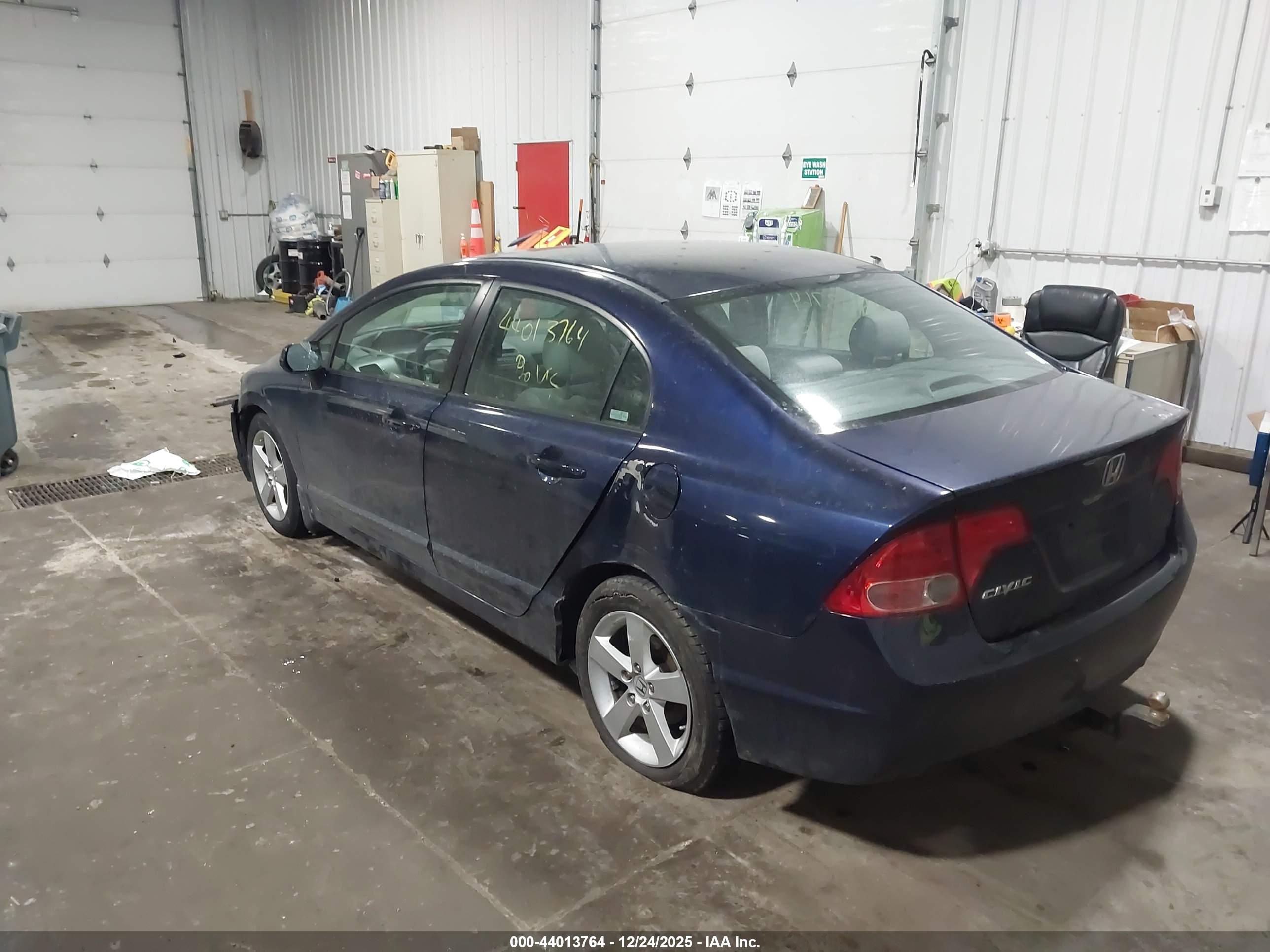 HONDA CIVIC image 6