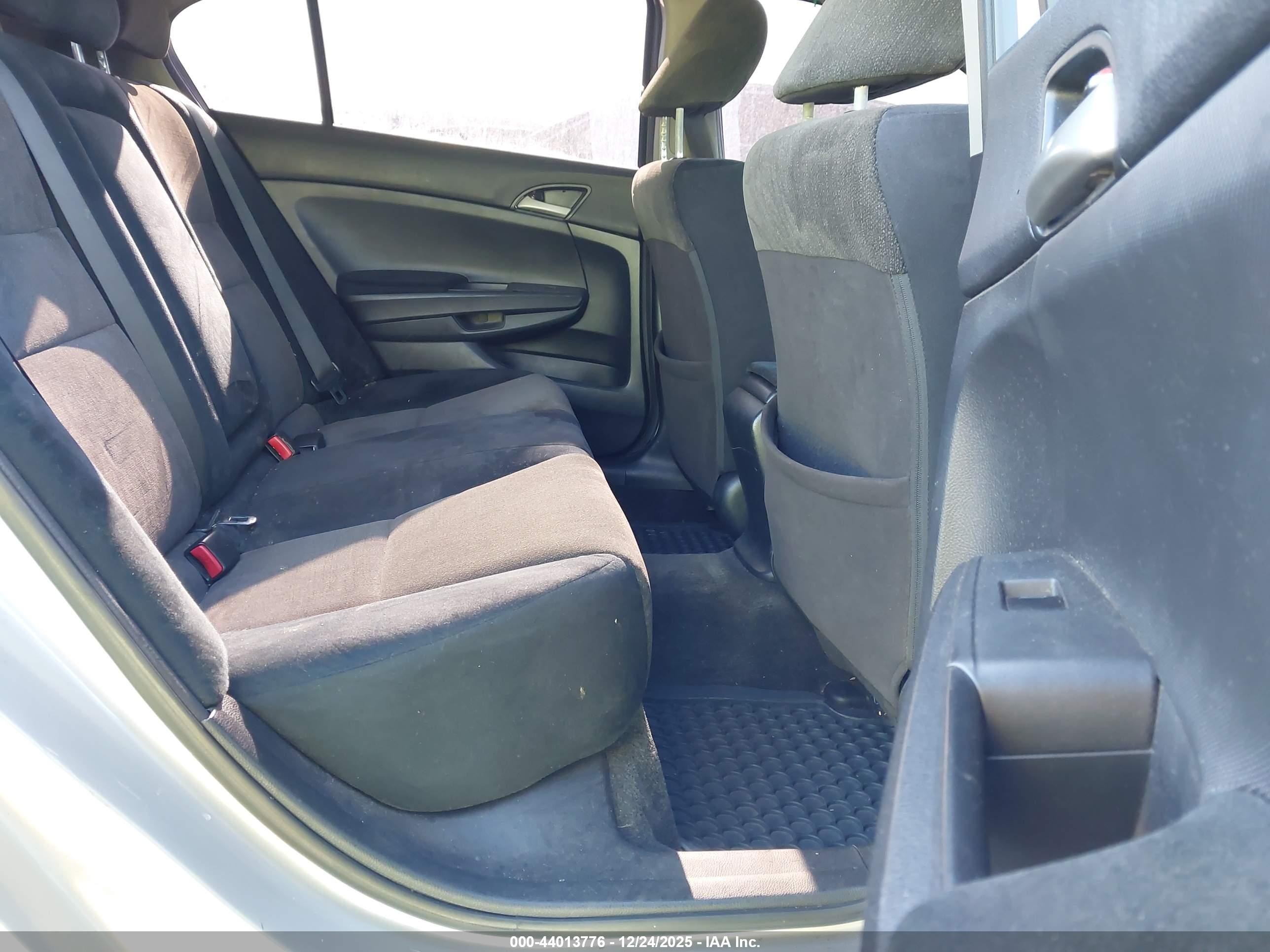 HONDA ACCORD image 8