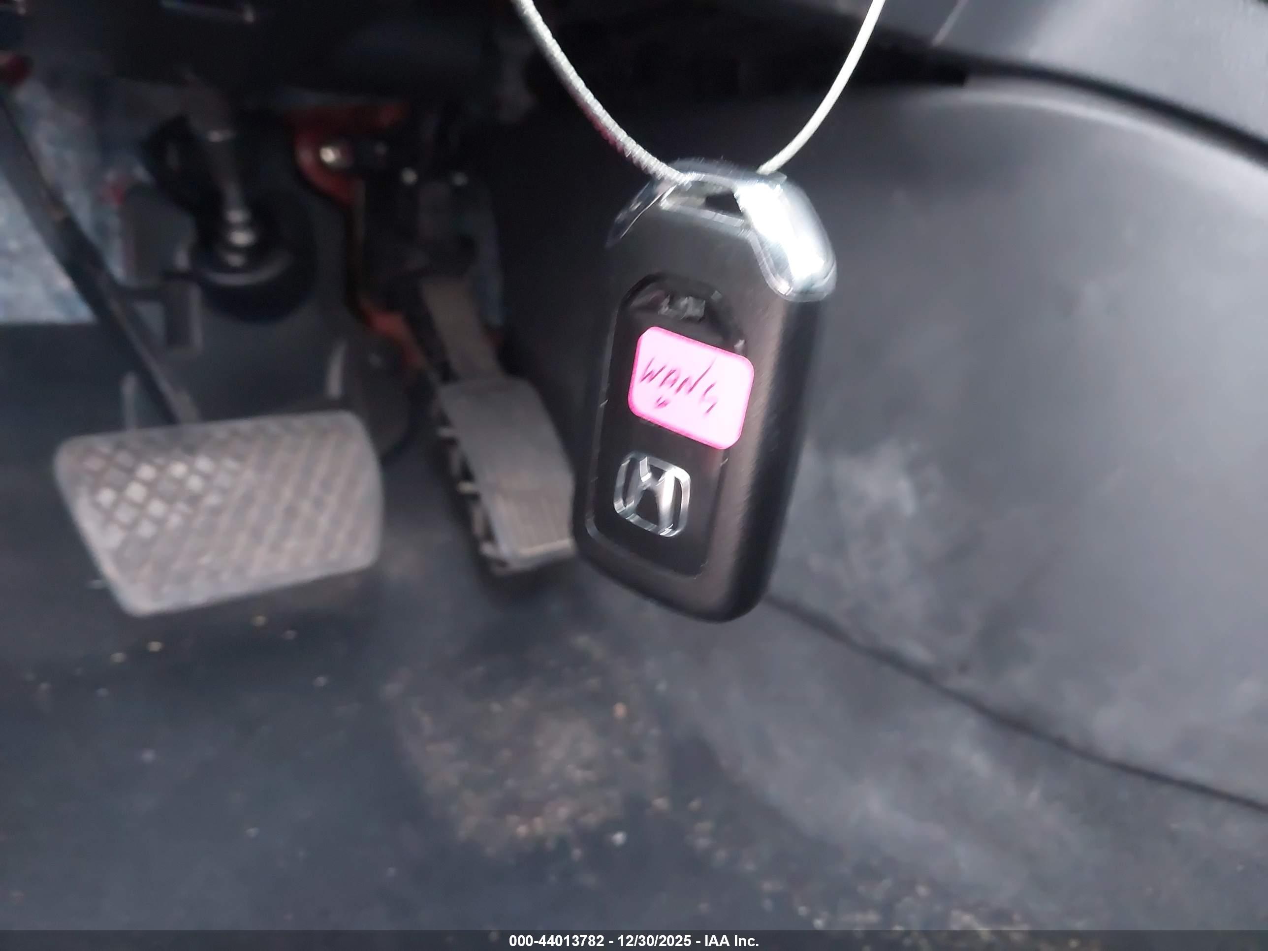 HONDA CR-V image 11