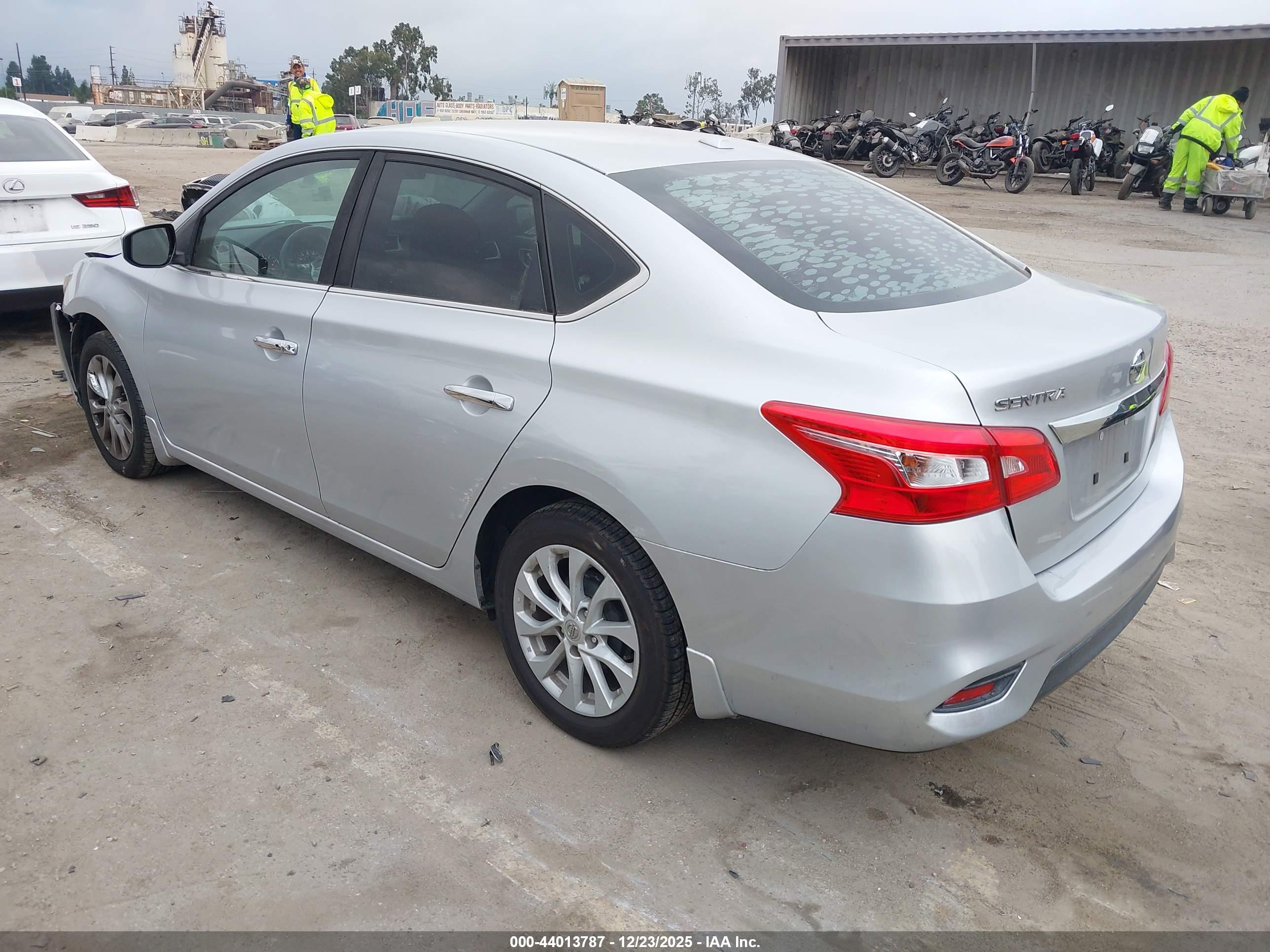 NISSAN SENTRA image 3