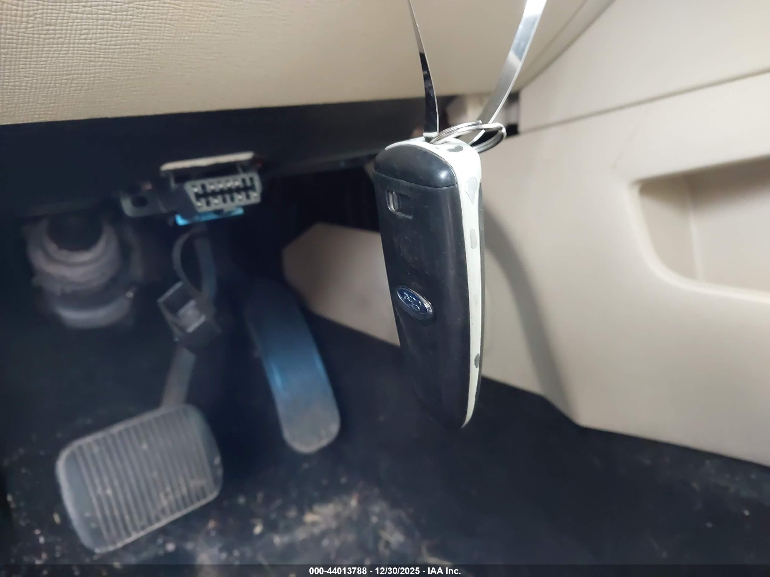 FORD FLEX image 11