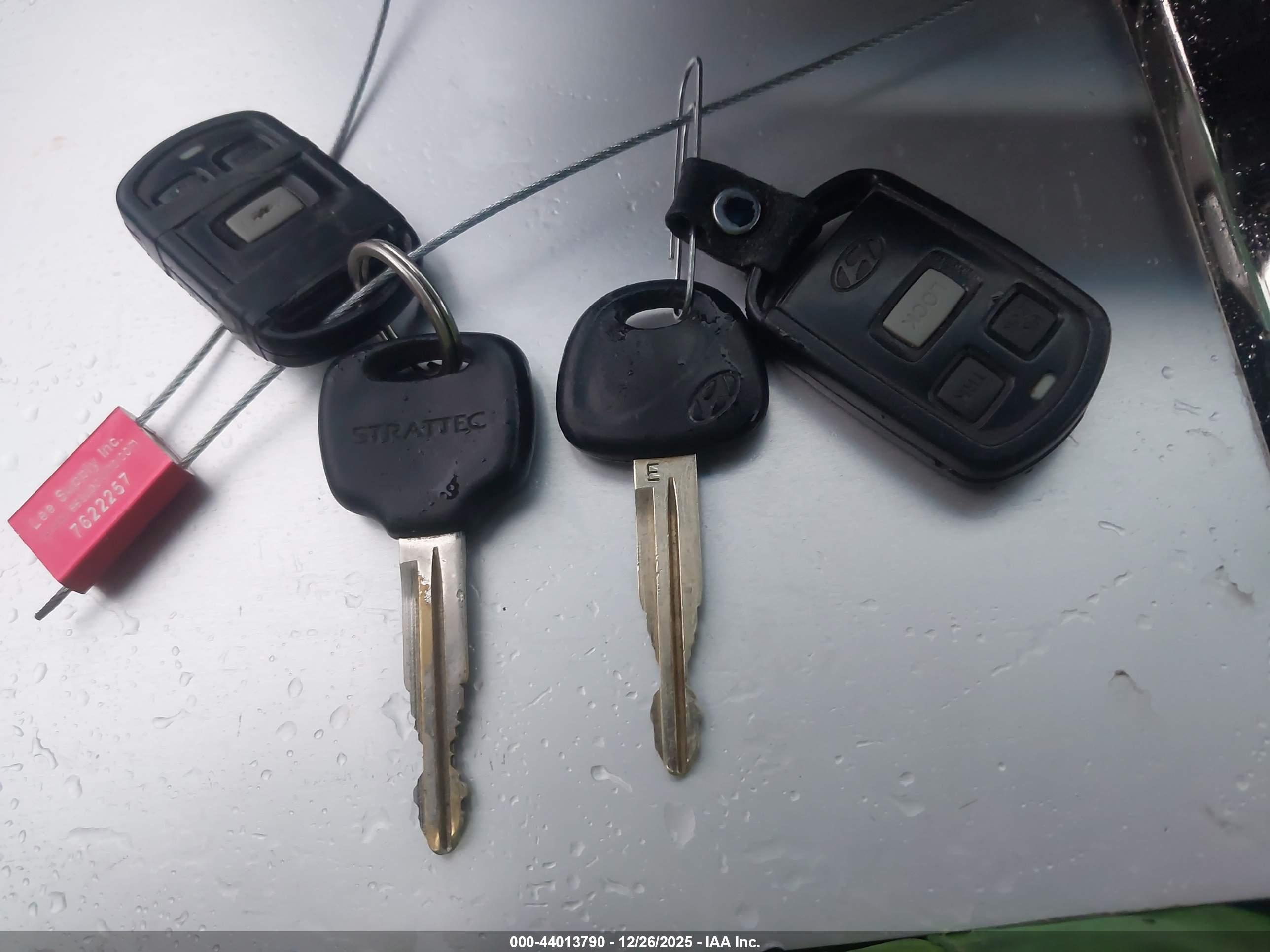 HYUNDAI SONATA image 11