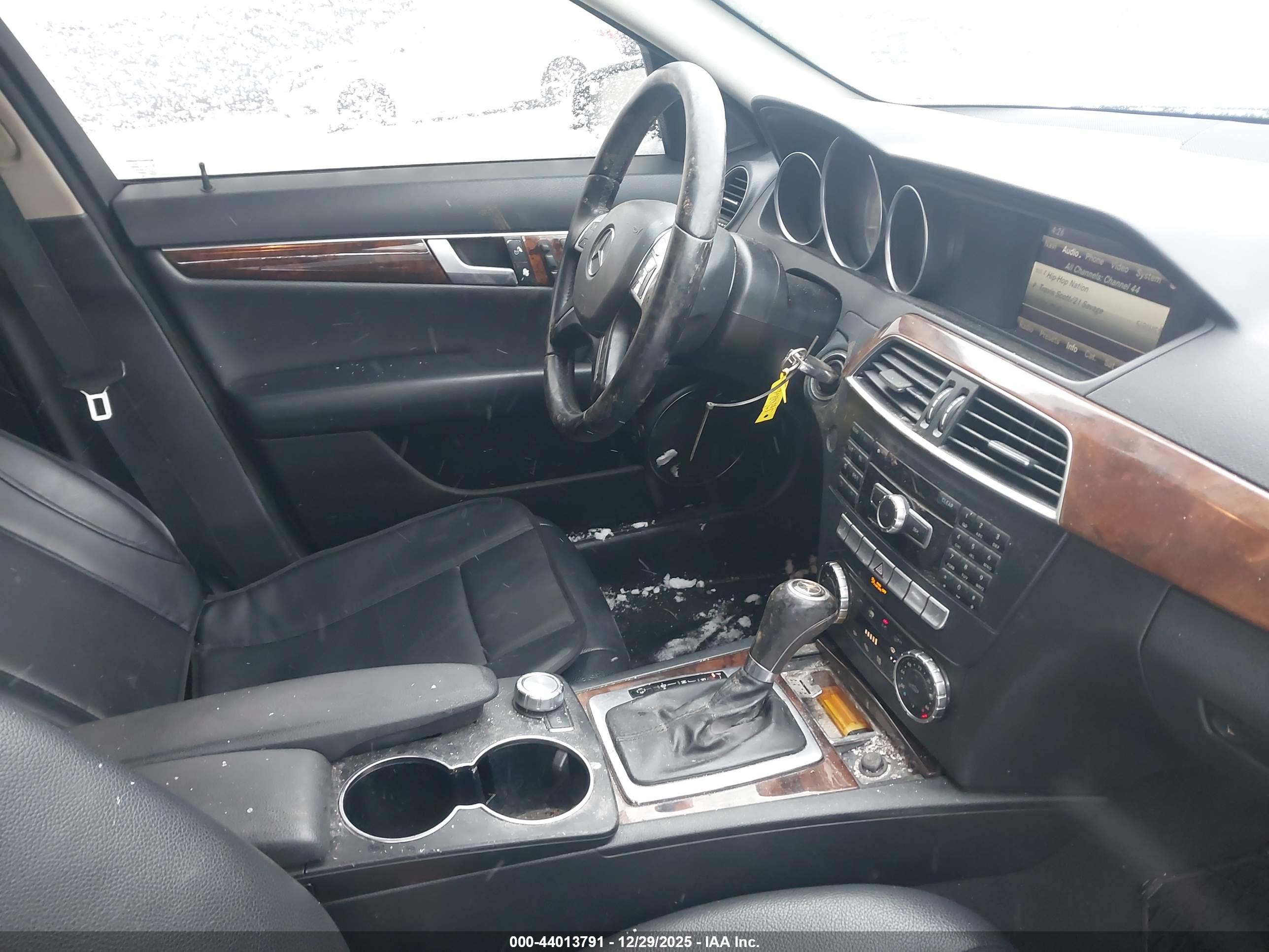 MERCEDES-BENZ C image 5