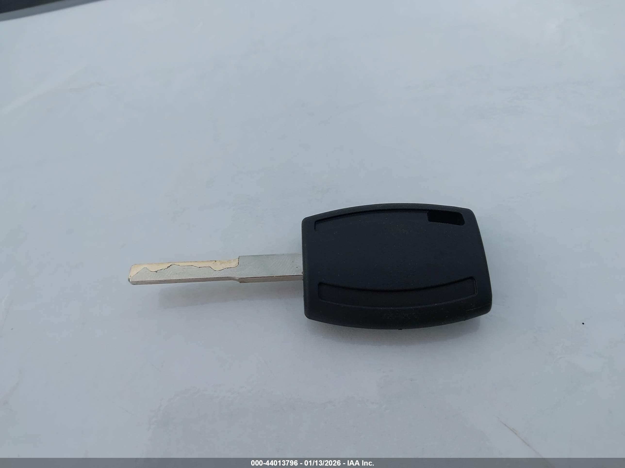 FORD FIESTA image 11