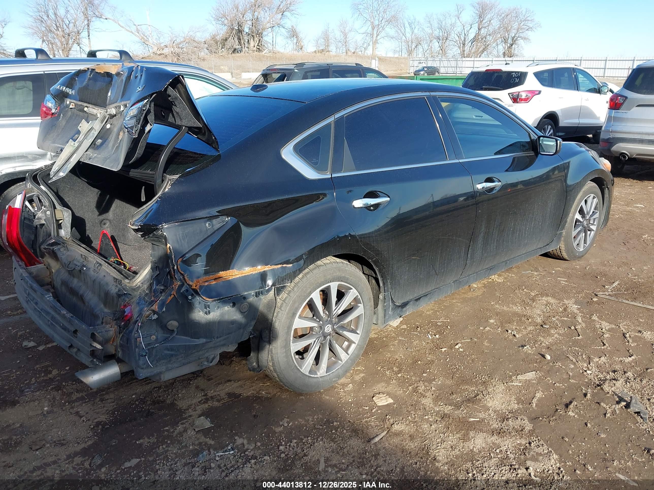 NISSAN ALTIMA image 4