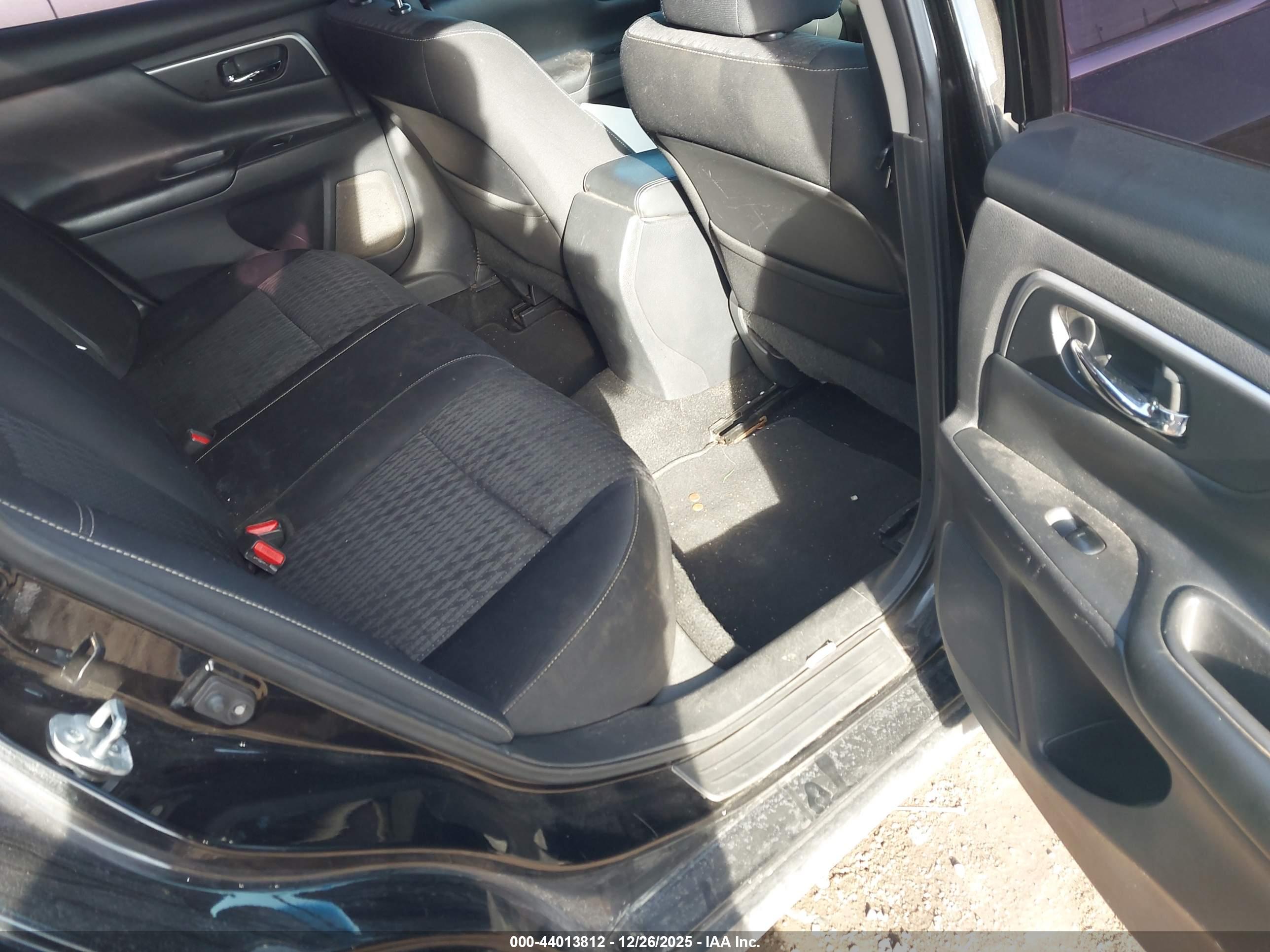 NISSAN ALTIMA image 8