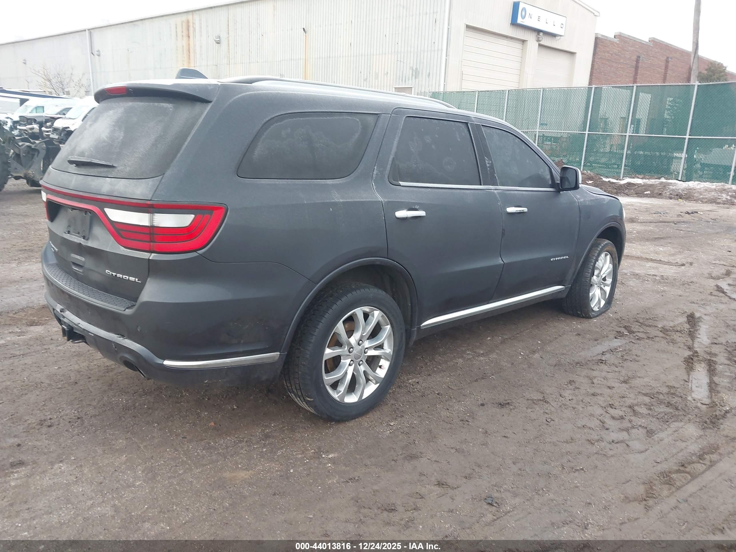 DODGE DURANGO image 4