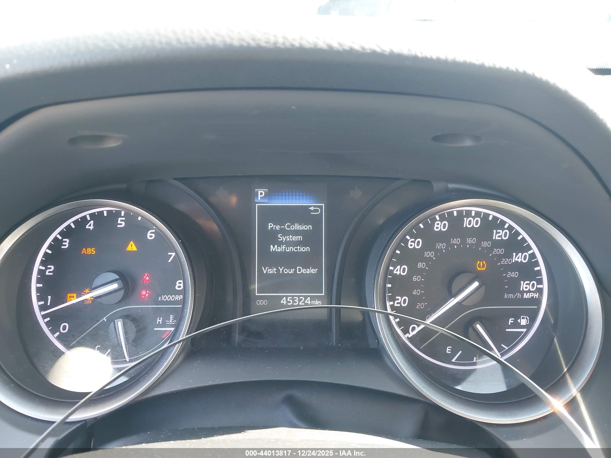 TOYOTA CAMRY image 7