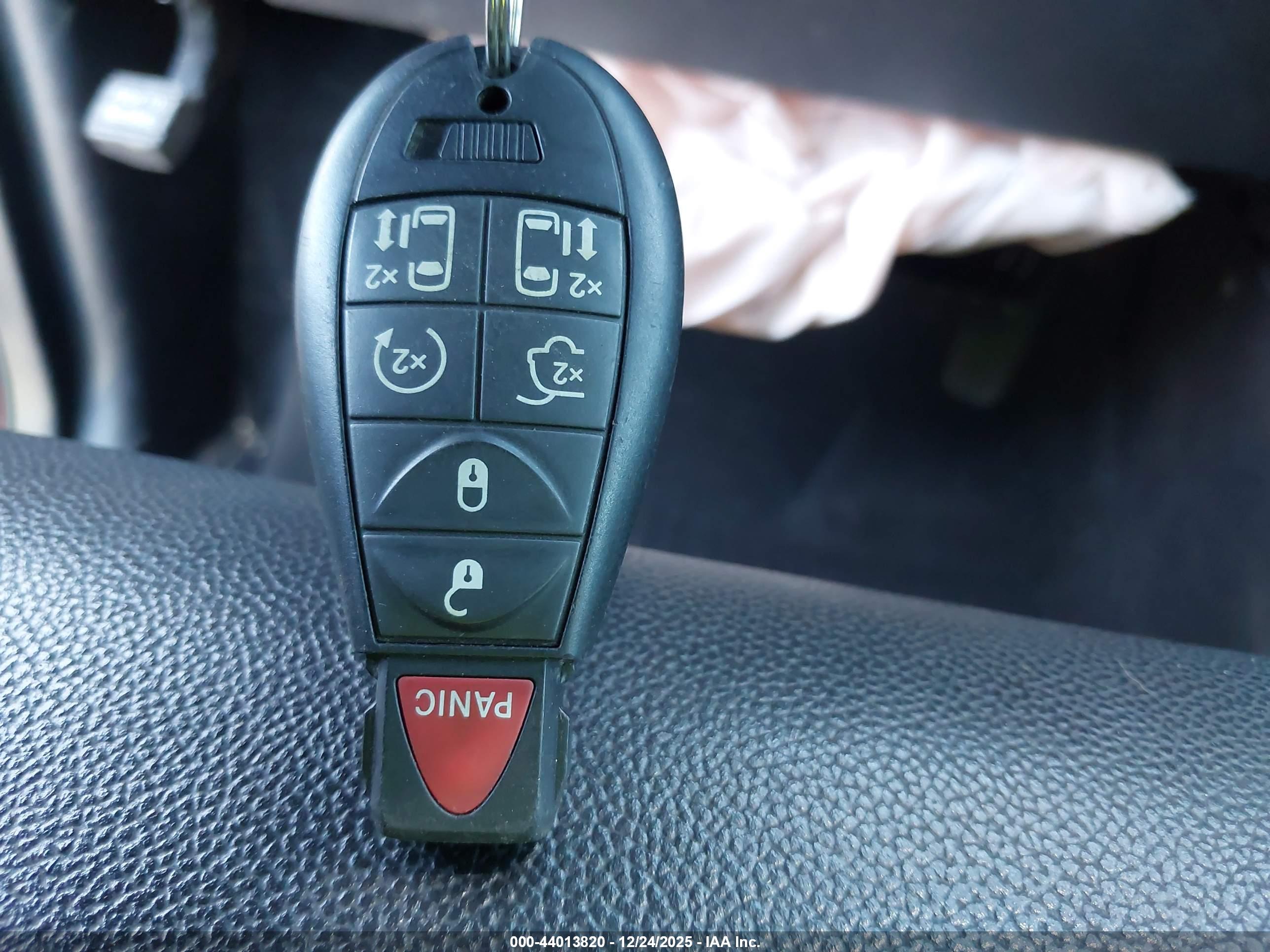DODGE GRAND image 11