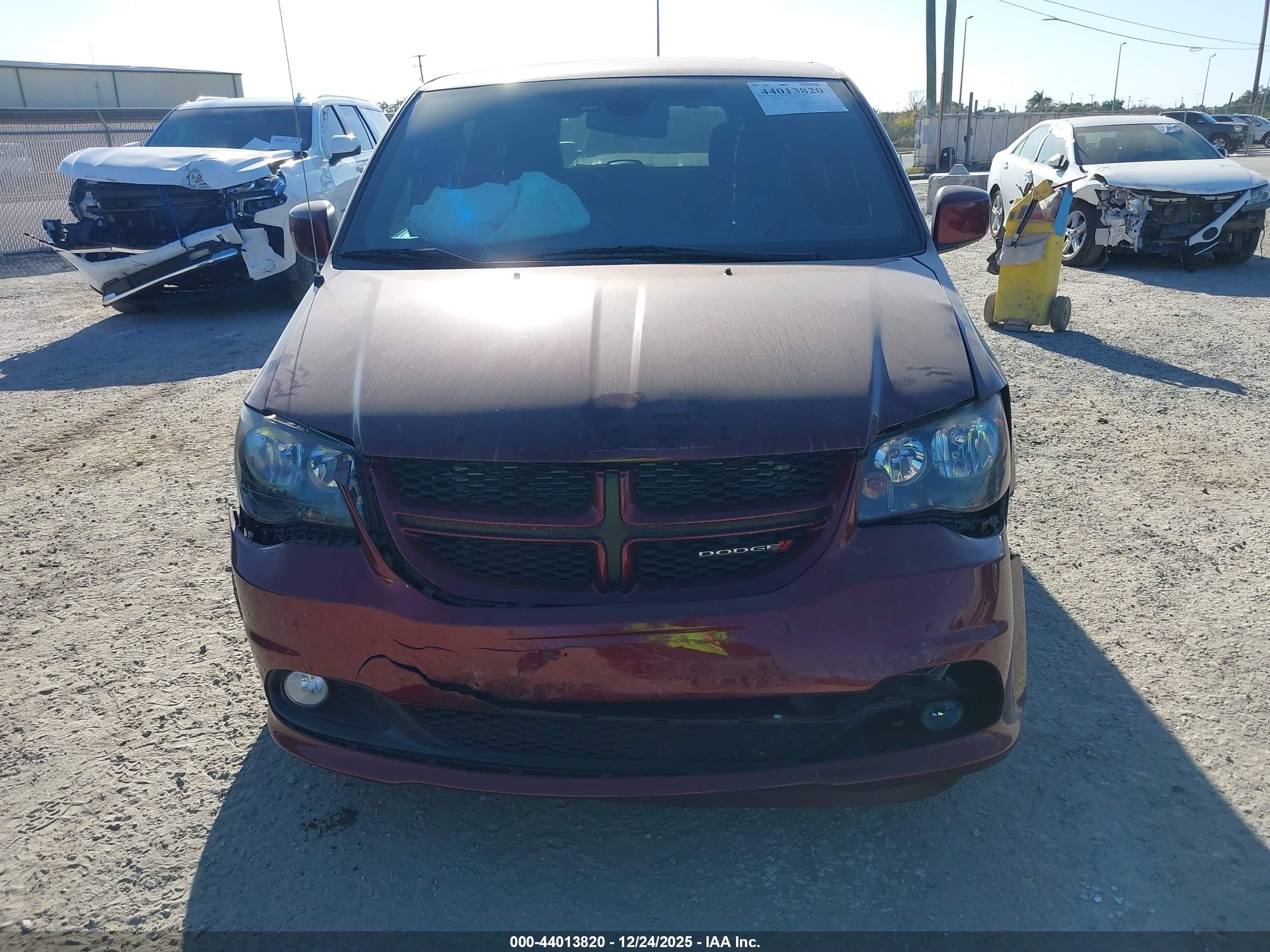 DODGE GRAND image 6