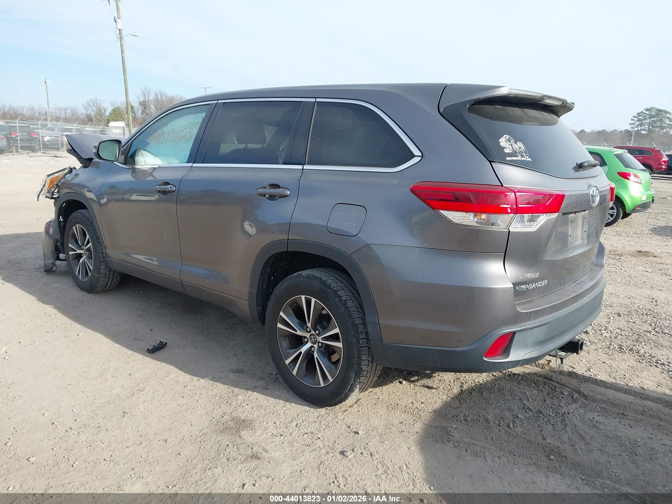TOYOTA HIGHLANDER image 3