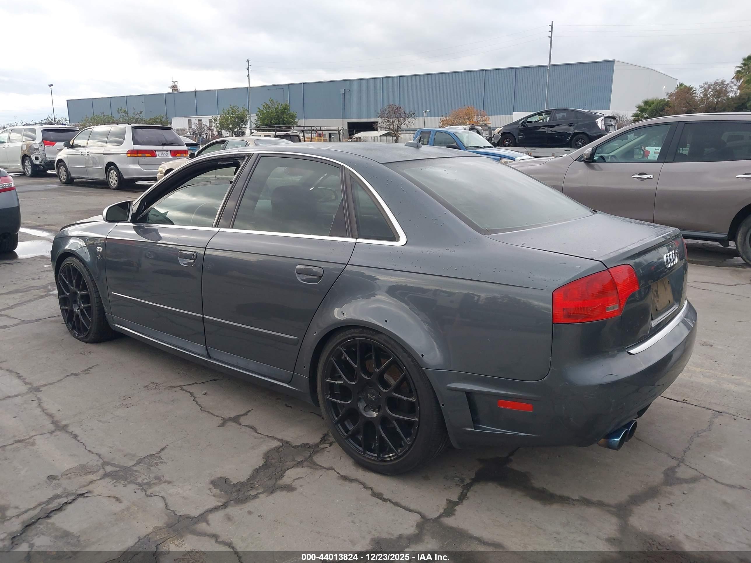 AUDI S4 image 3