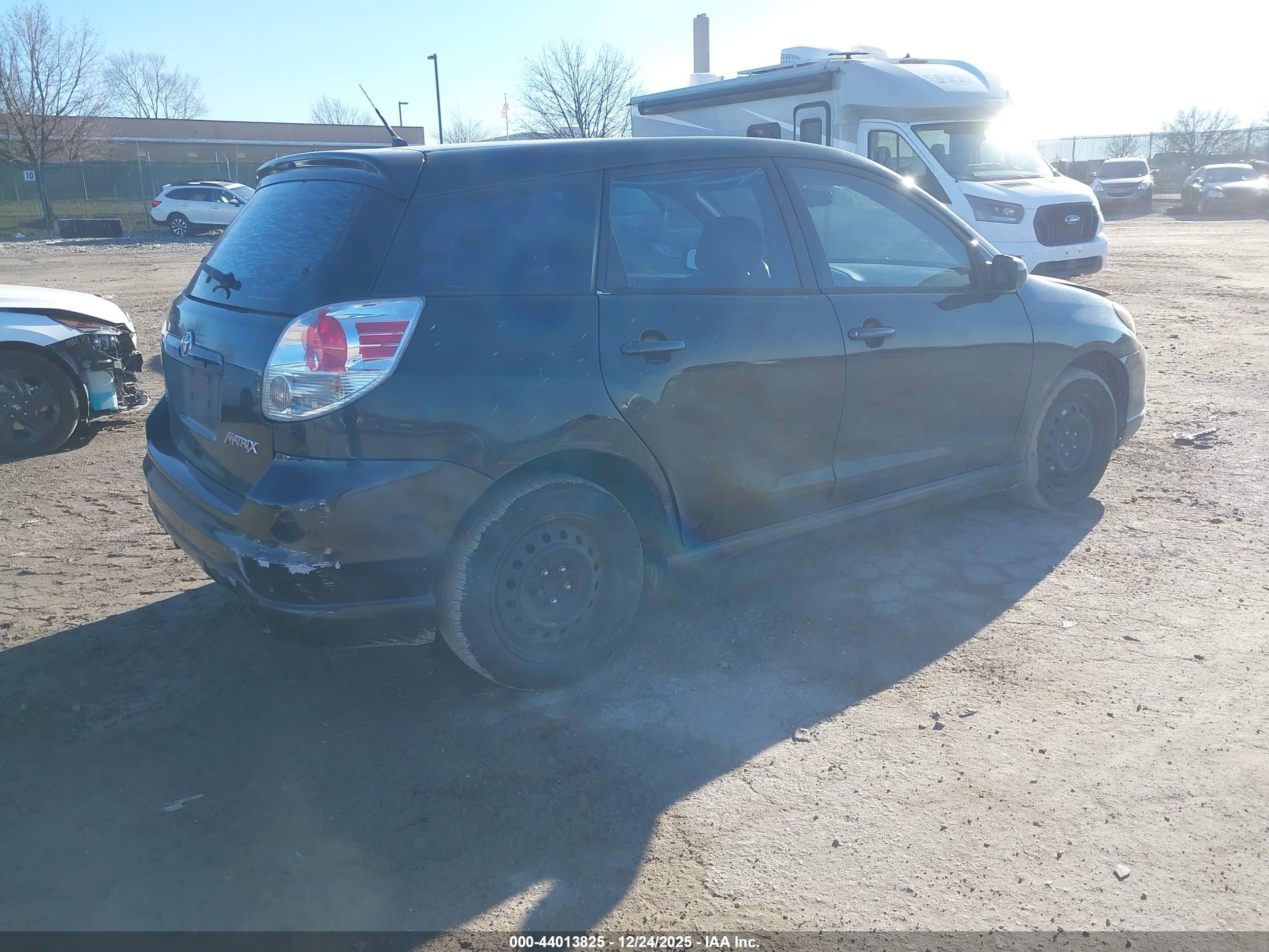 TOYOTA MATRIX image 4