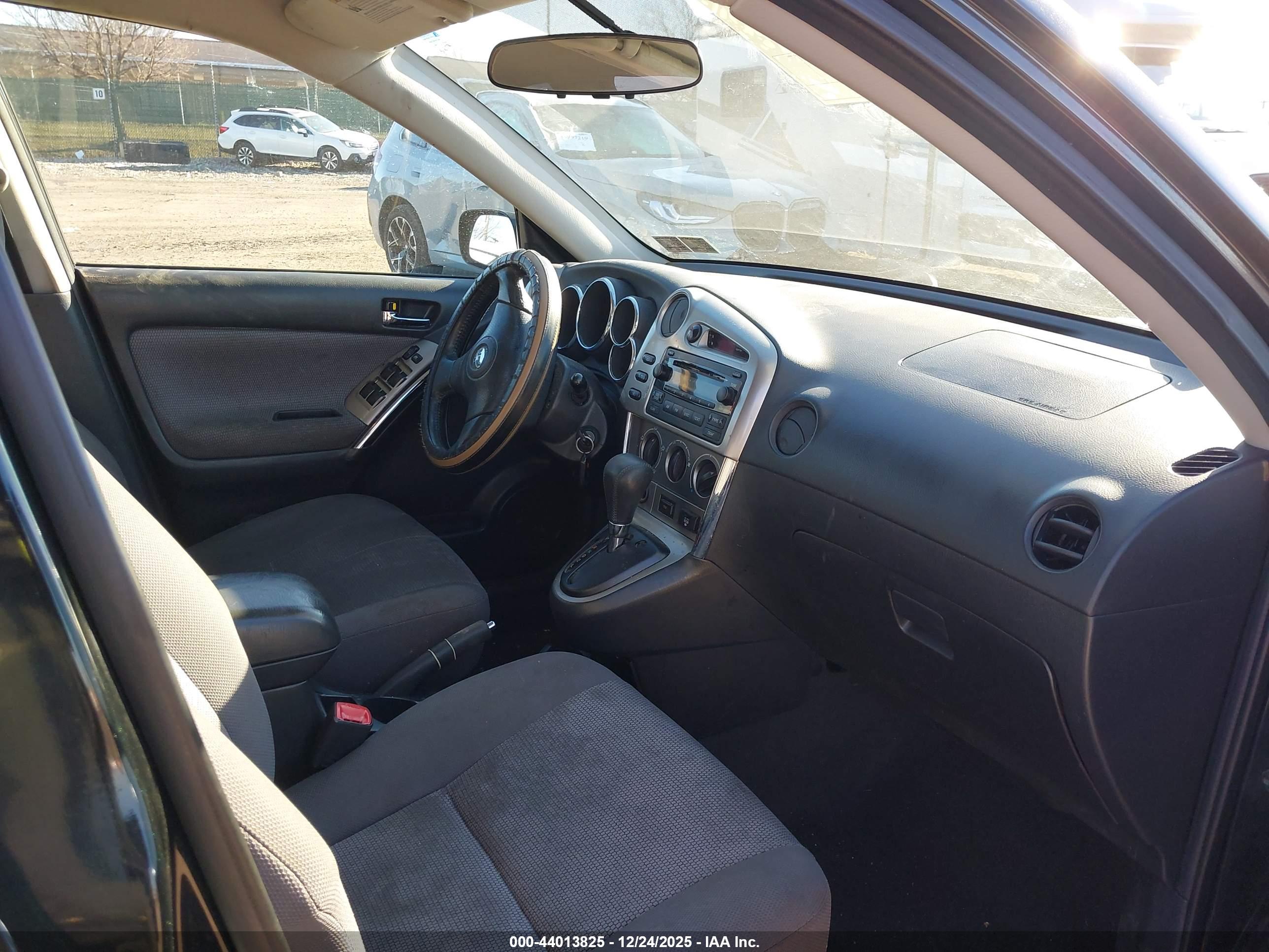 TOYOTA MATRIX image 5
