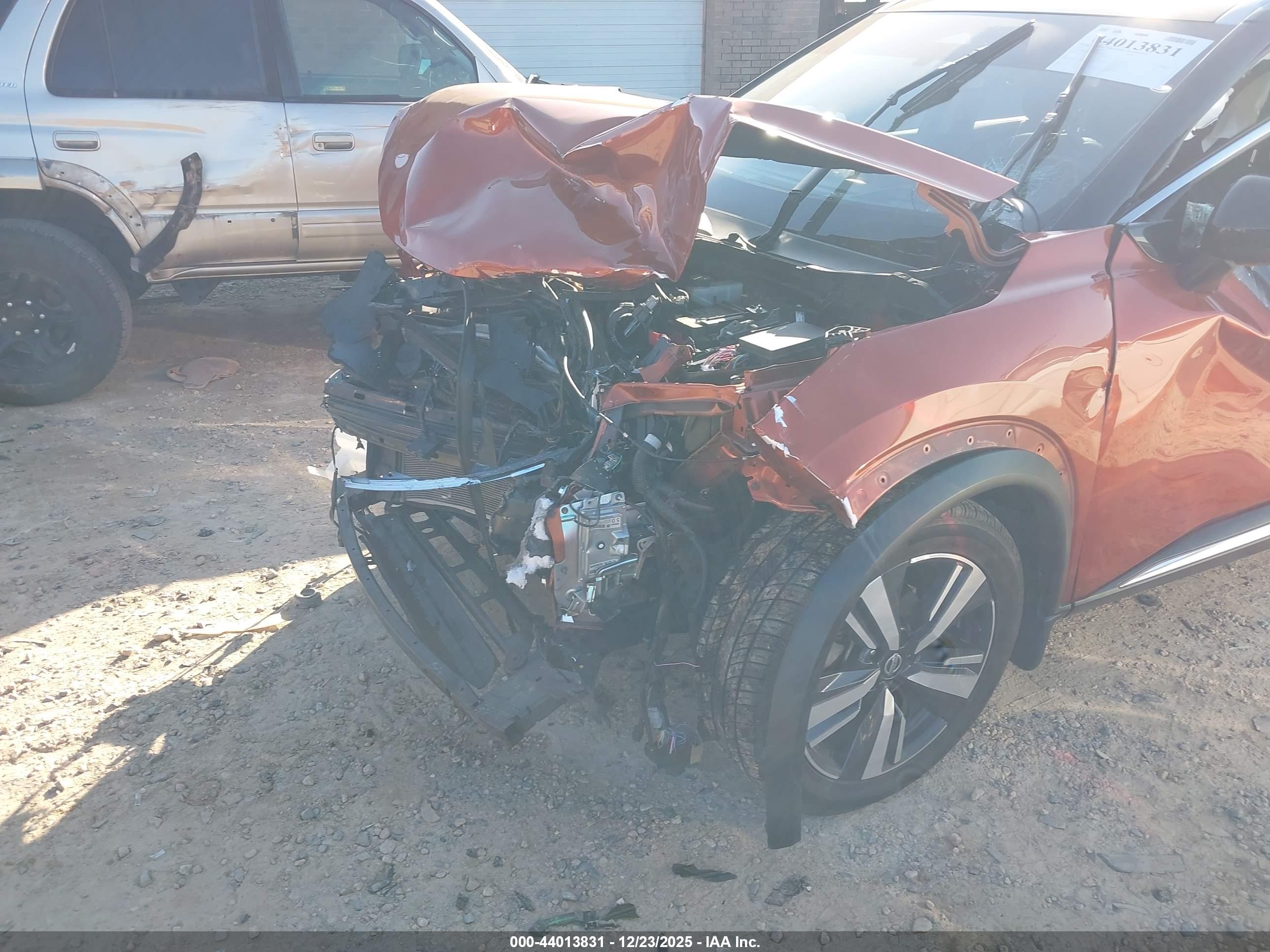 NISSAN ROGUE image 6