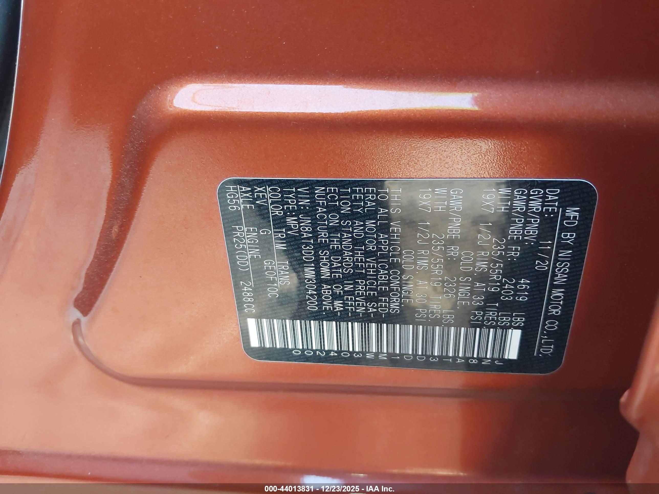 NISSAN ROGUE image 9