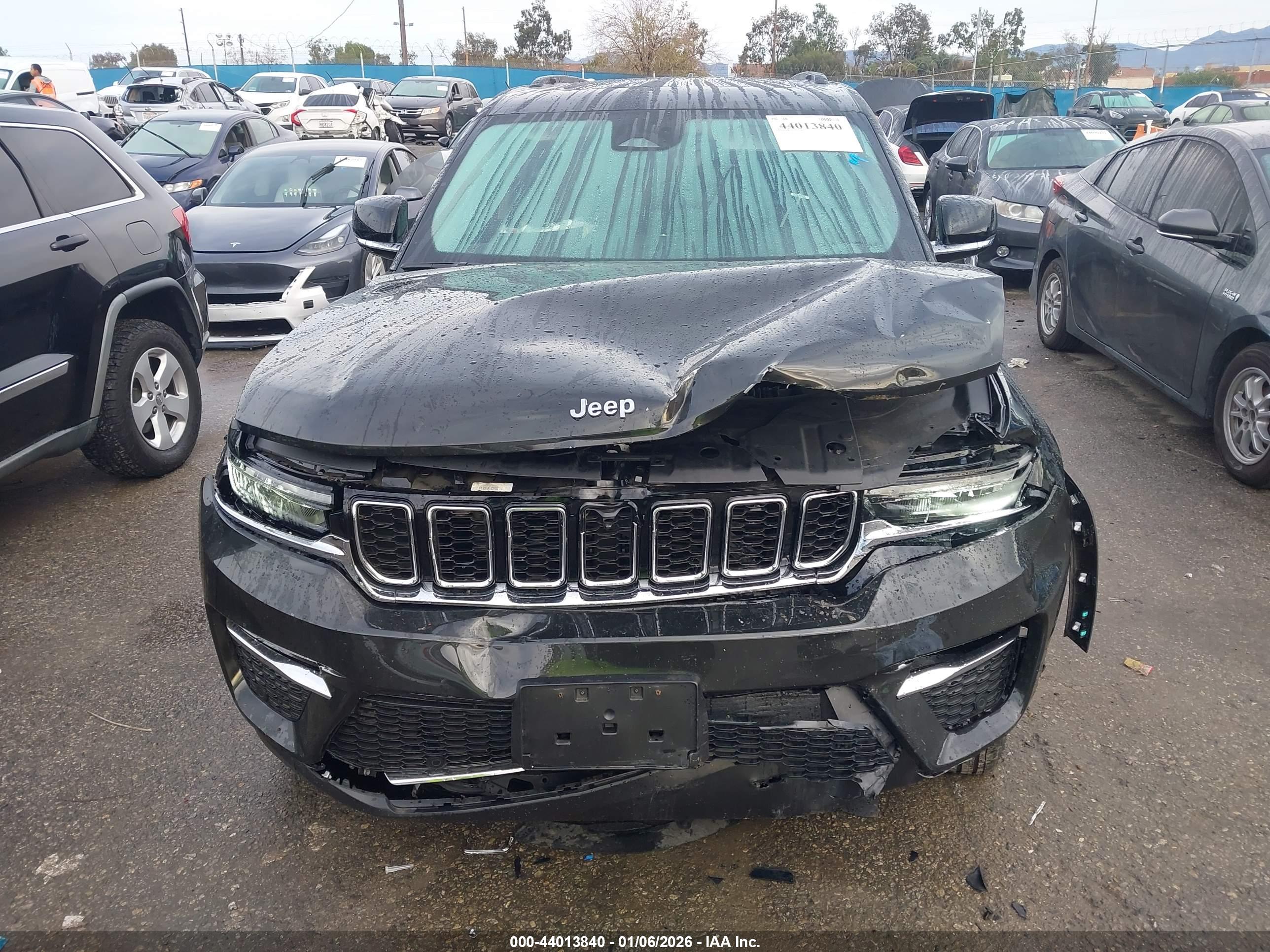 JEEP GRAND image 6