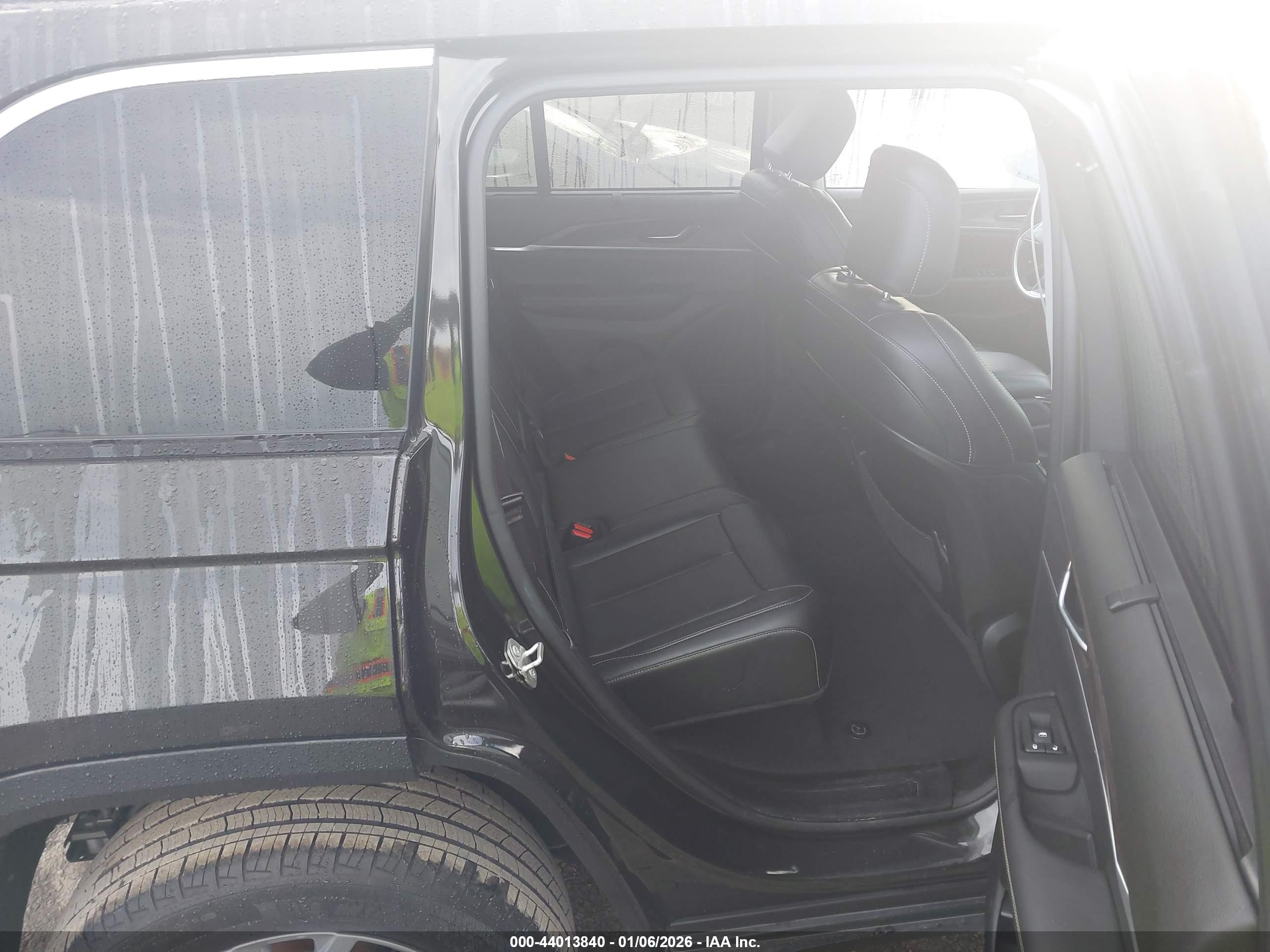 JEEP GRAND image 8