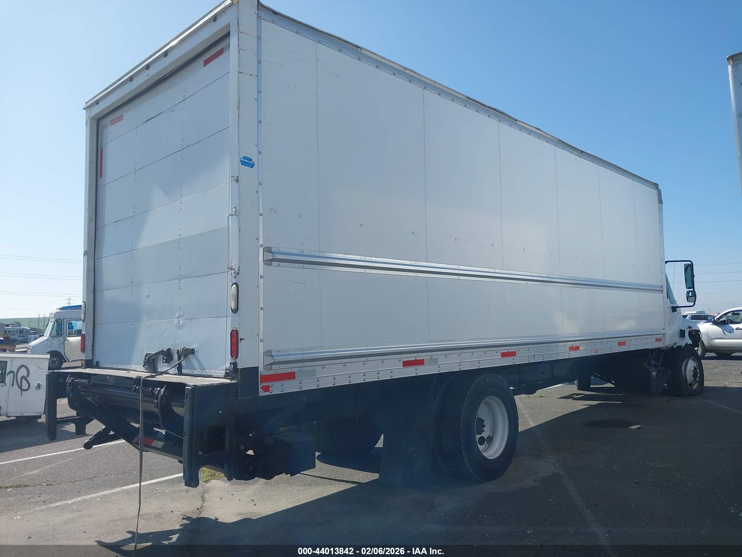 INTERNATIONAL 4000 image 4