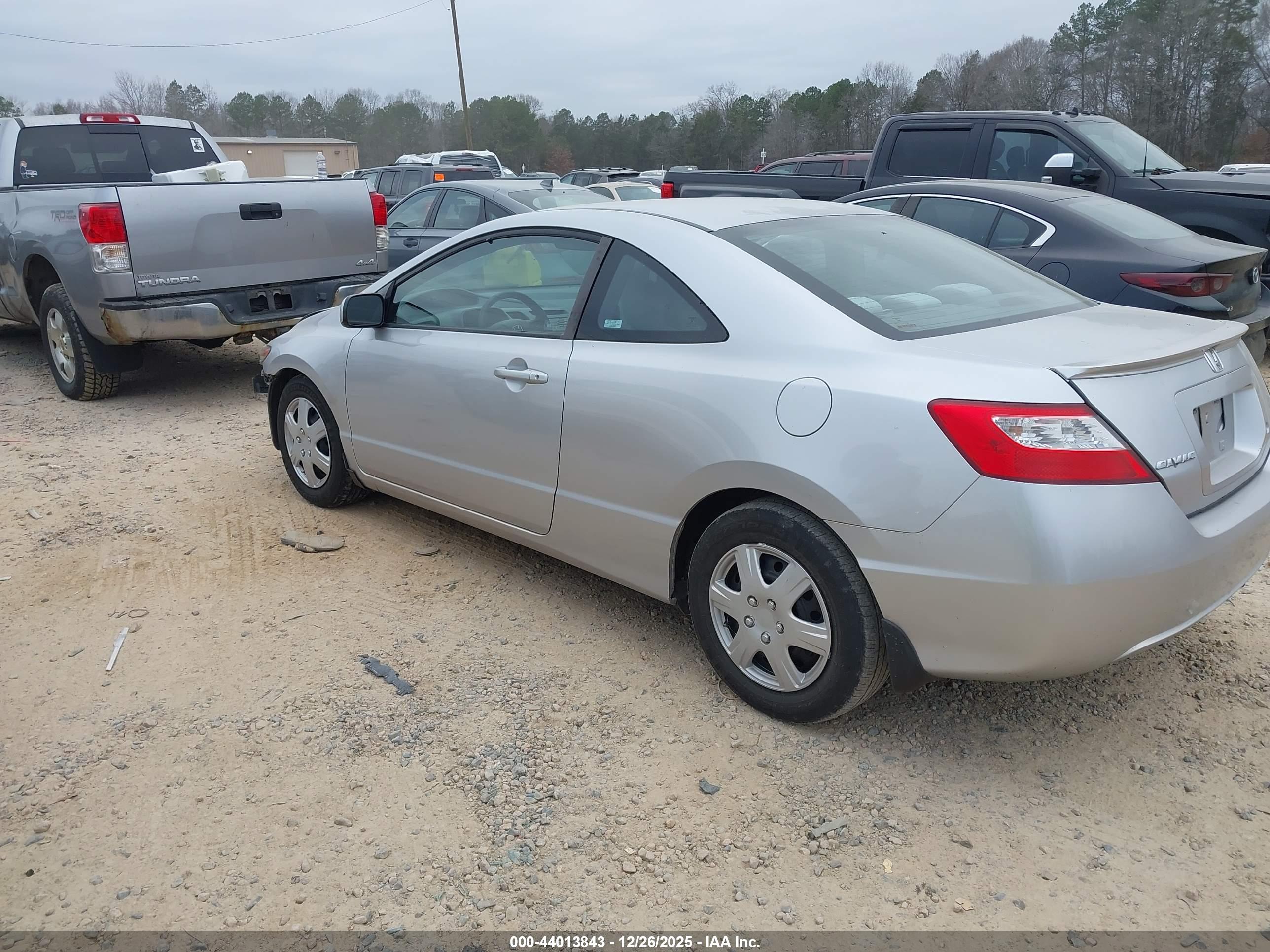 HONDA CIVIC image 3