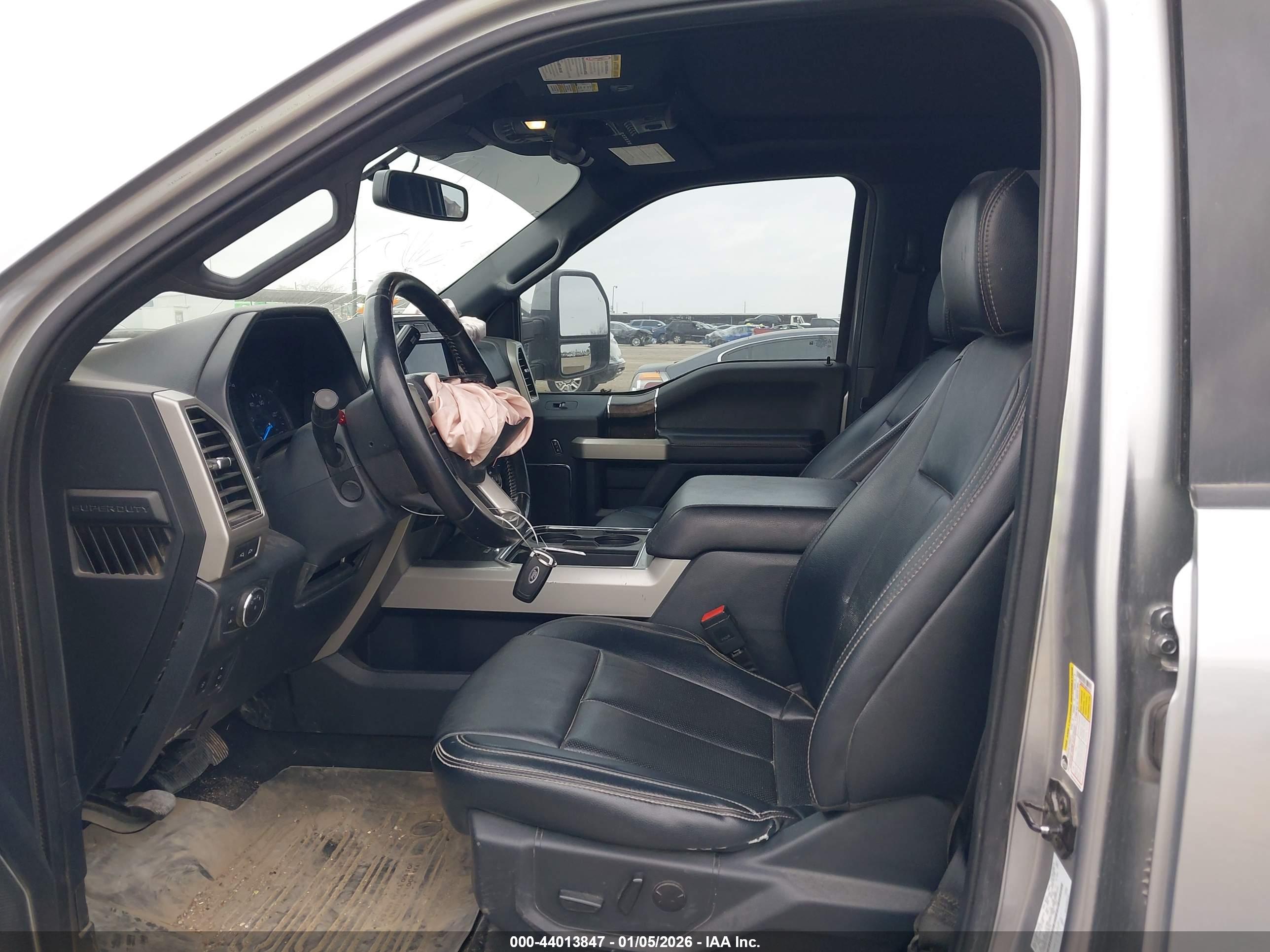 FORD F-250 image 7