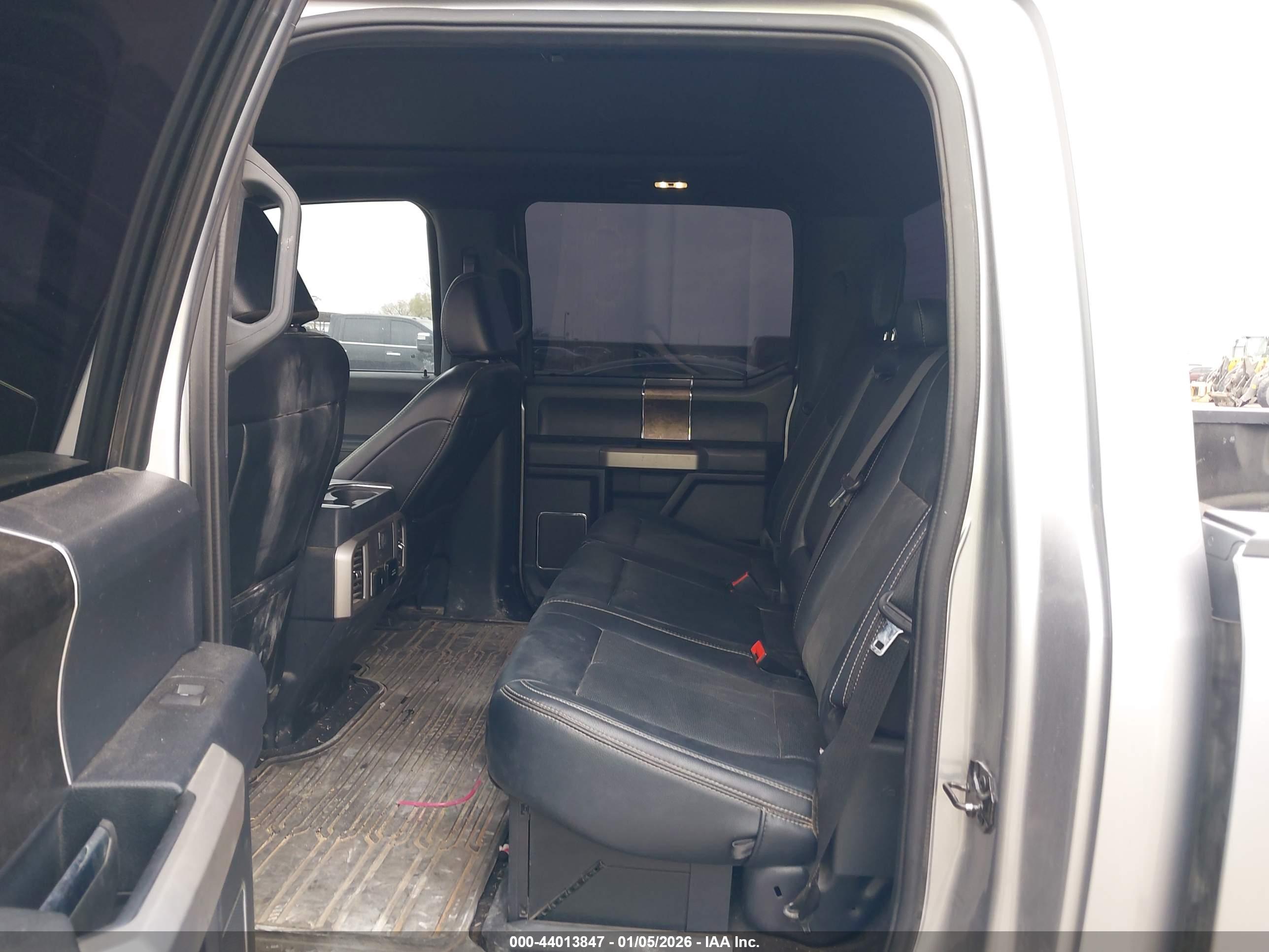 FORD F-250 image 8